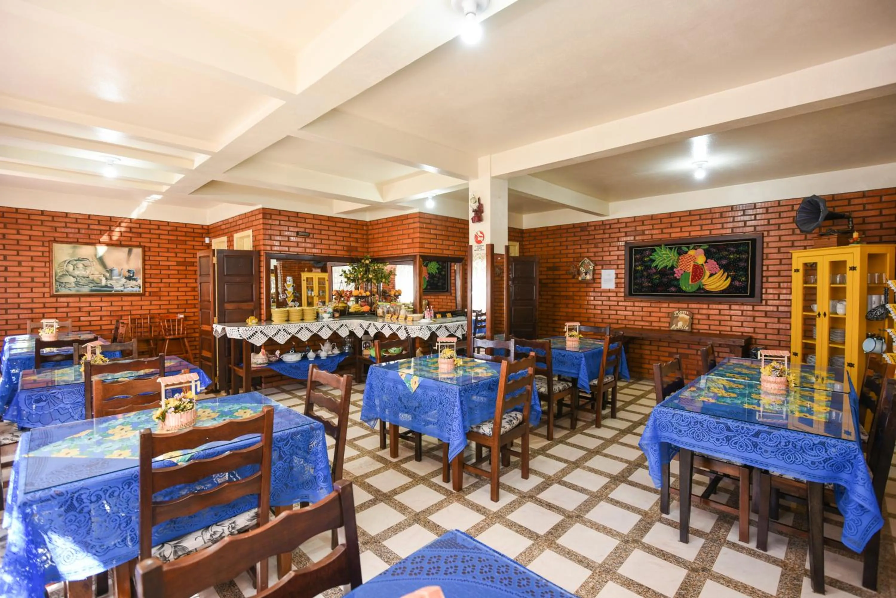 Dining area in Hotel Pequenino