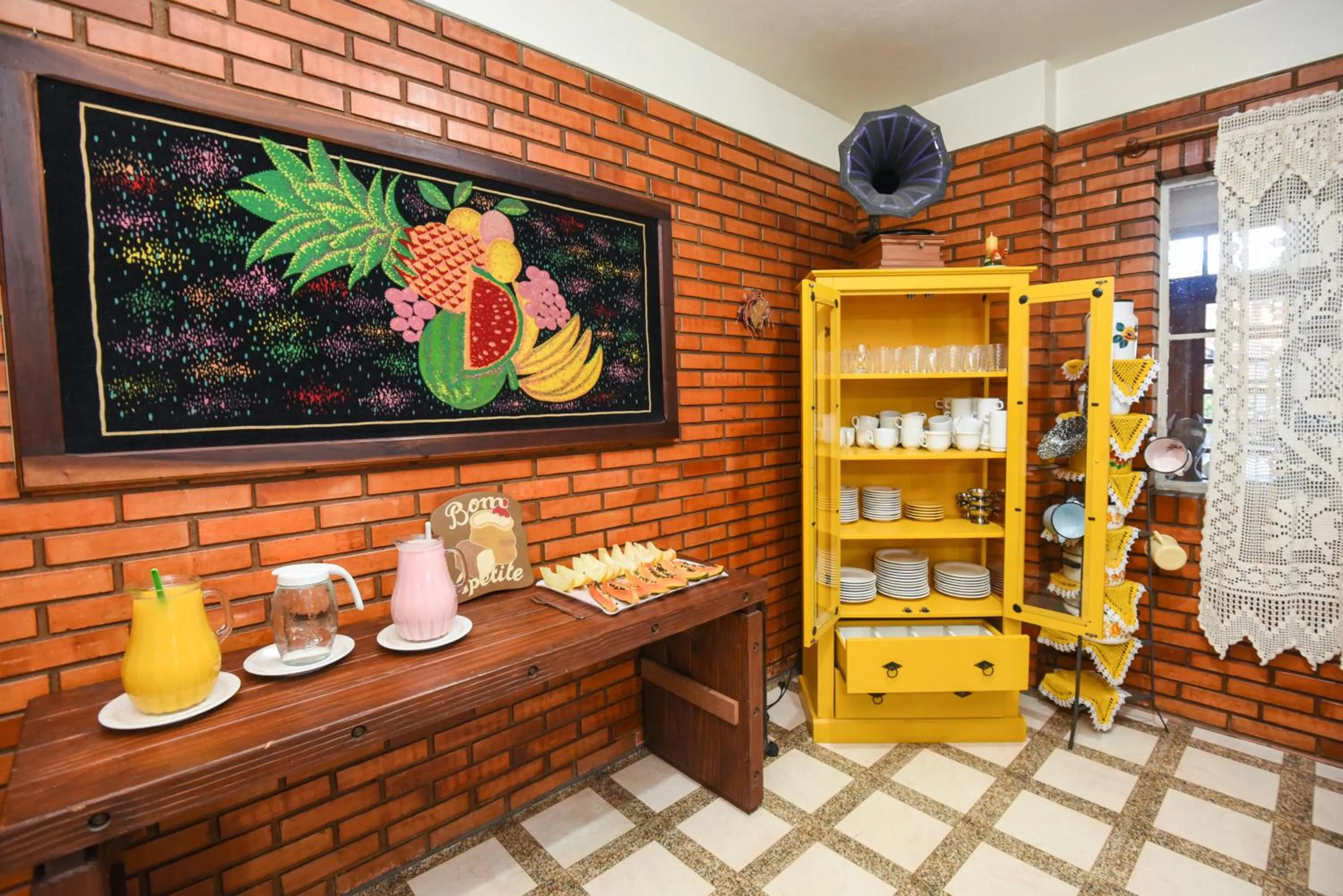 Decorative detail in Hotel Pequenino