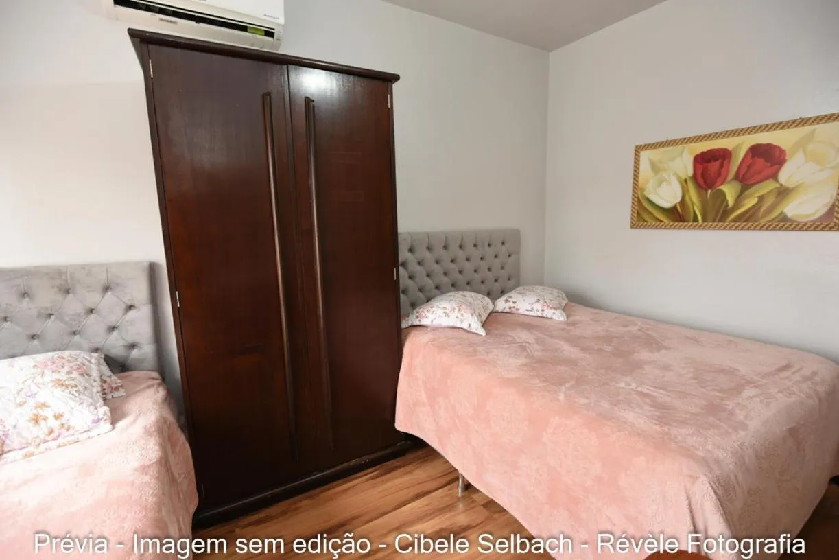 Bedroom, Bed in Hotel Pequenino