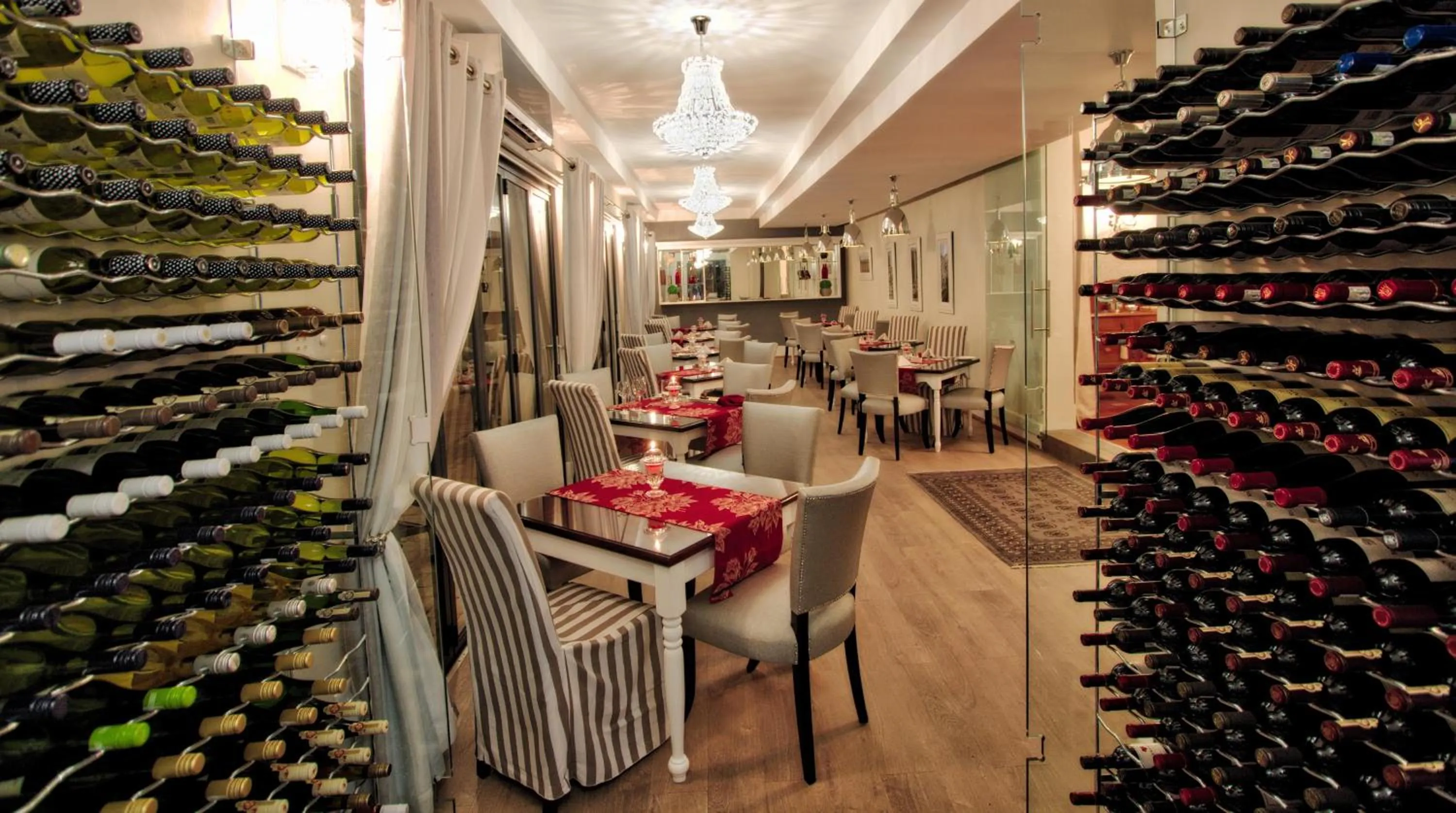 Restaurant/places to eat in Oleander Guest House