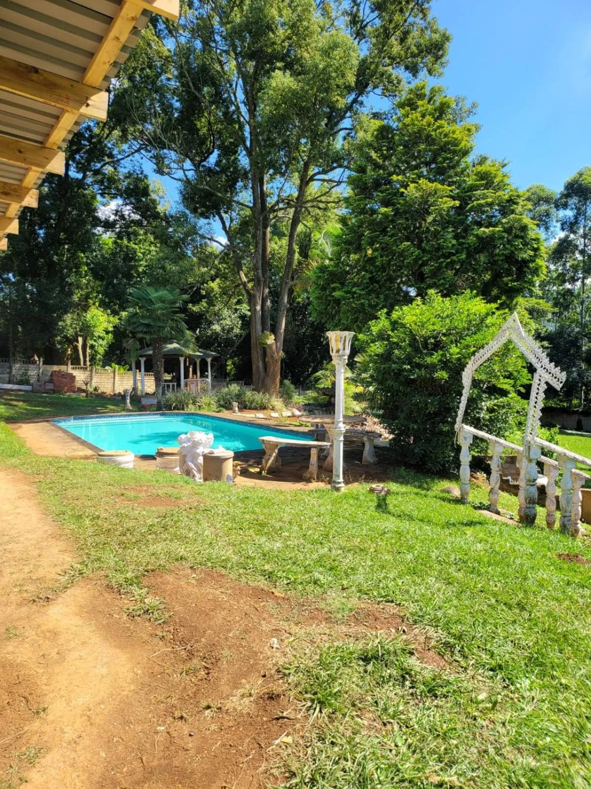 Spring in Heroes Garden Lodge