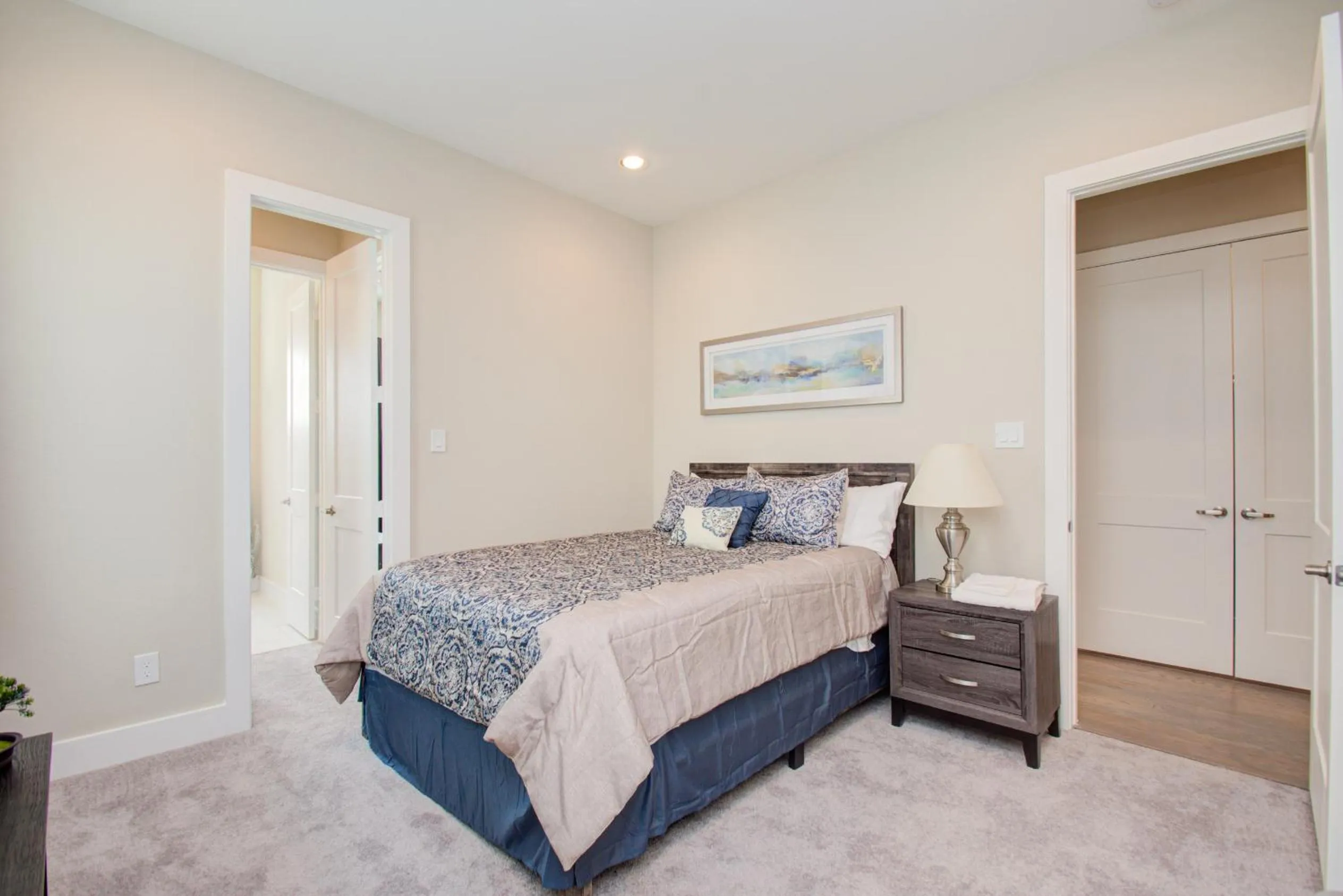 Bed in Elegant East Downtown House Houston TX