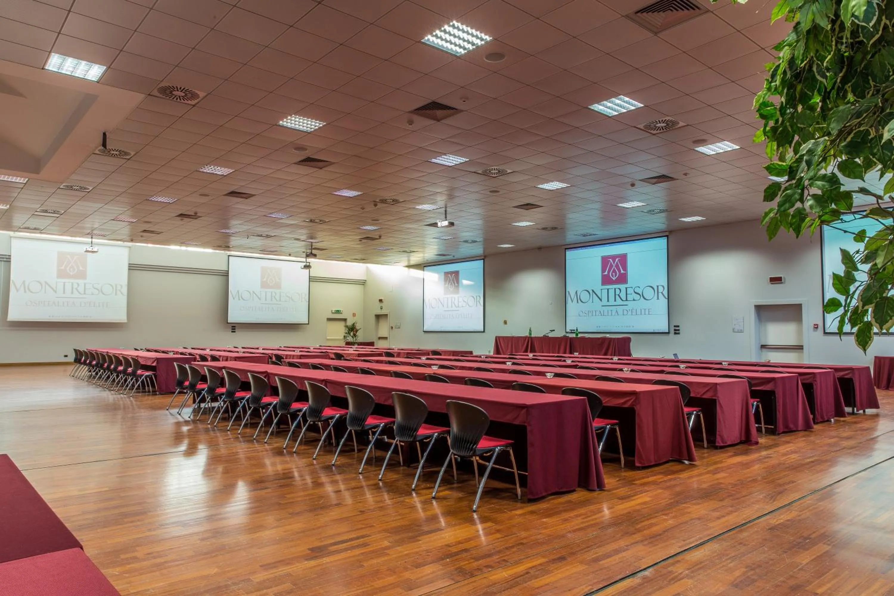 Montresor Hotel Tower