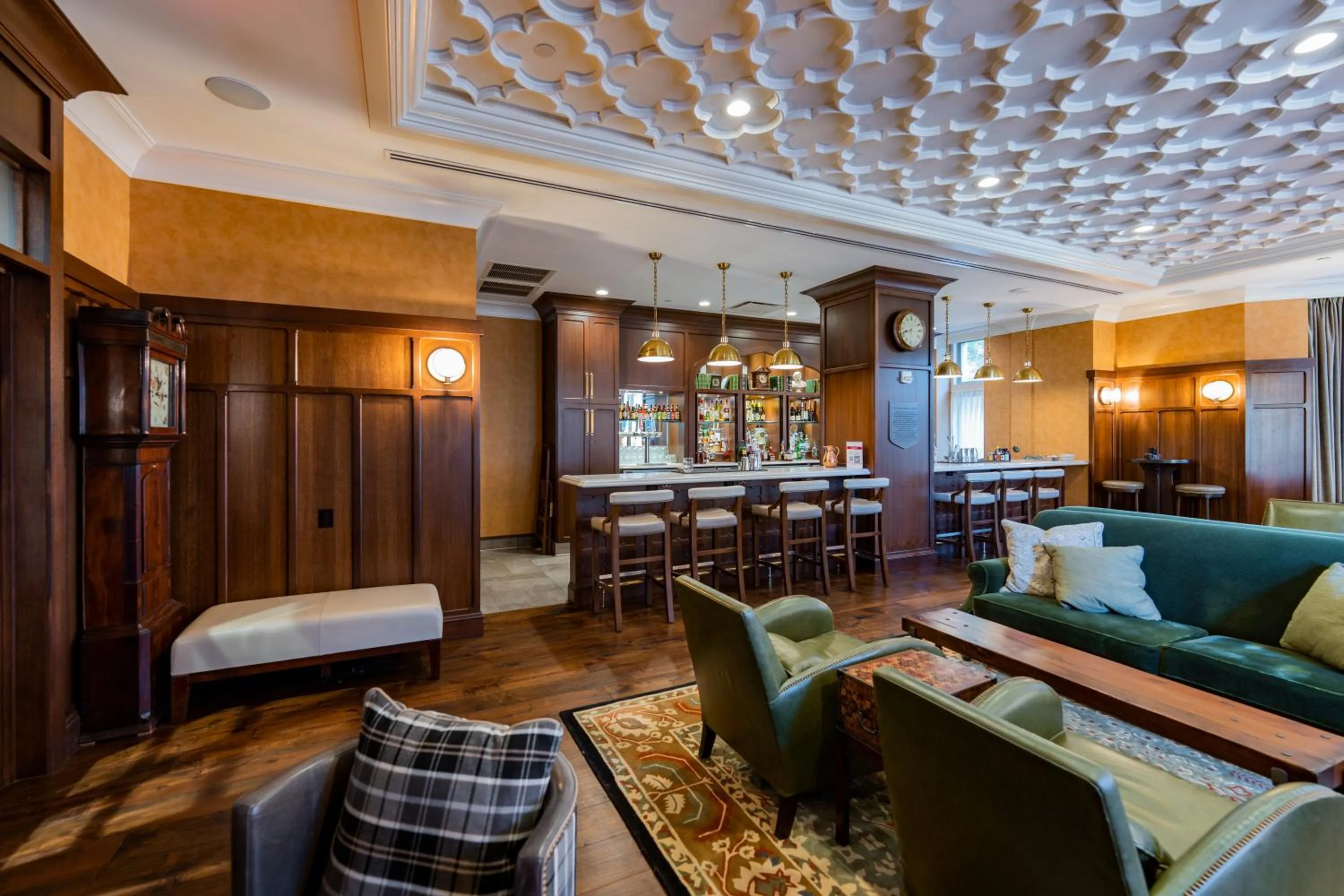 Restaurant/places to eat in The Knight Center at Washington University