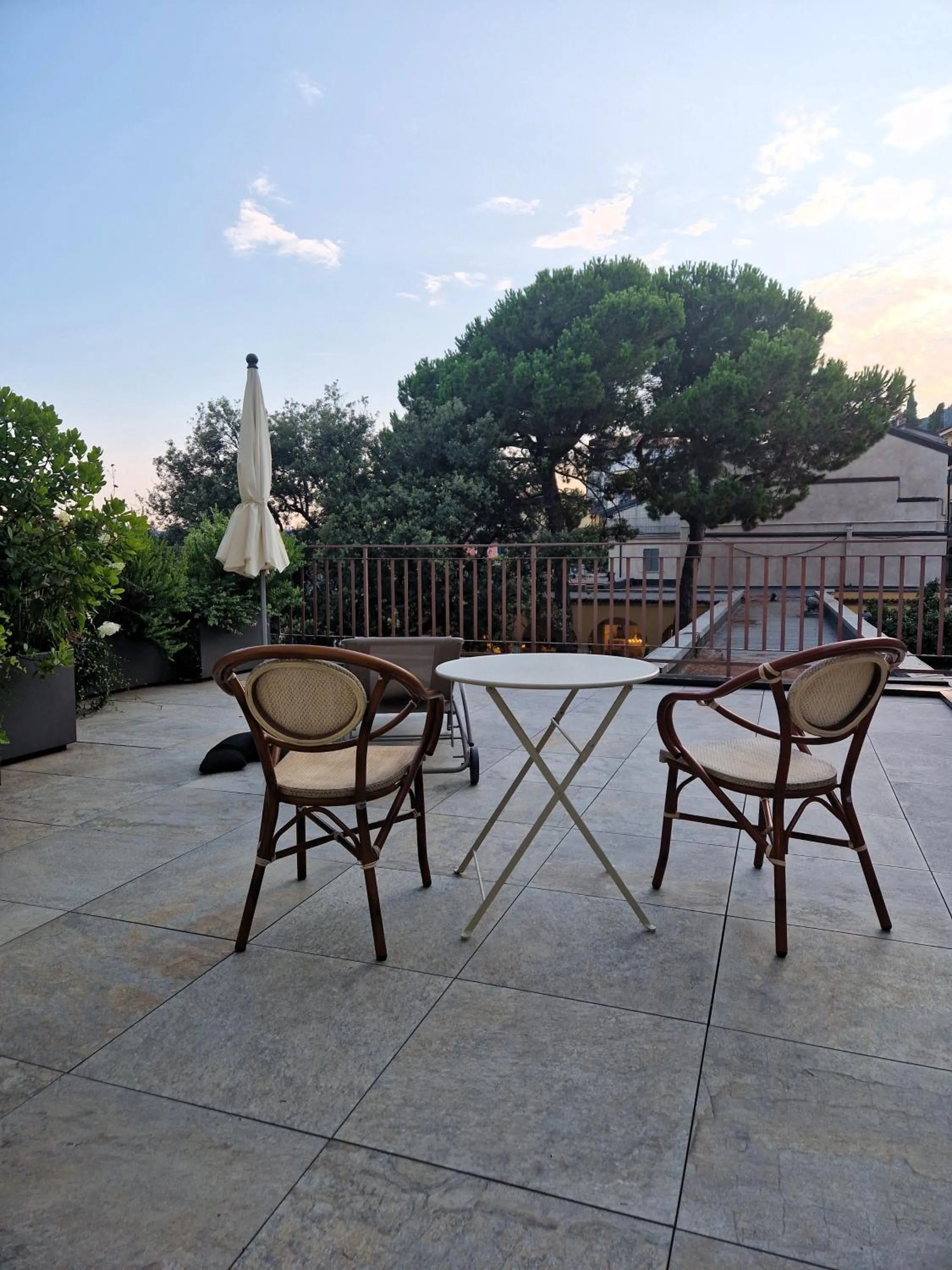 Balcony/Terrace in Hotel Du Lac Gardone Riviera