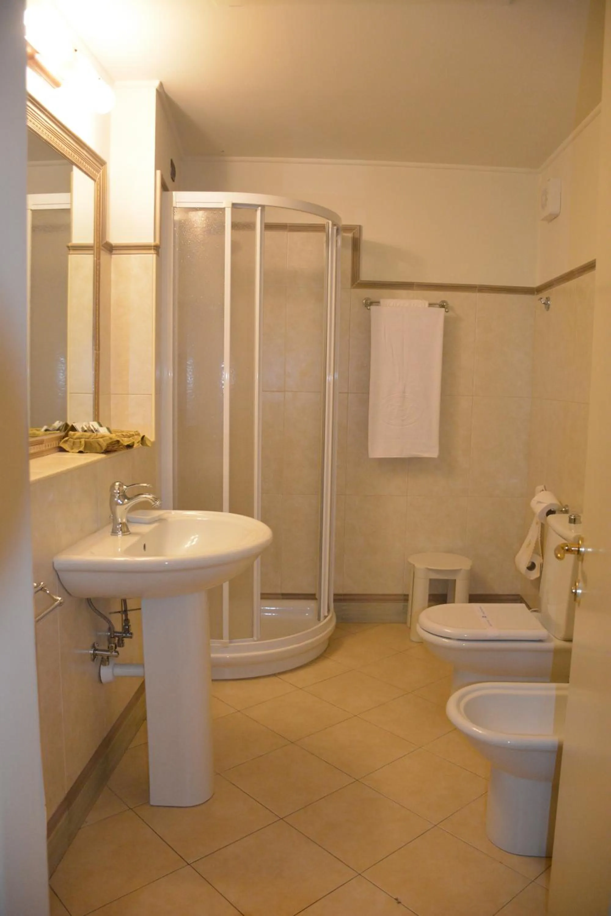 Shower in Romantic Hotel Furno
