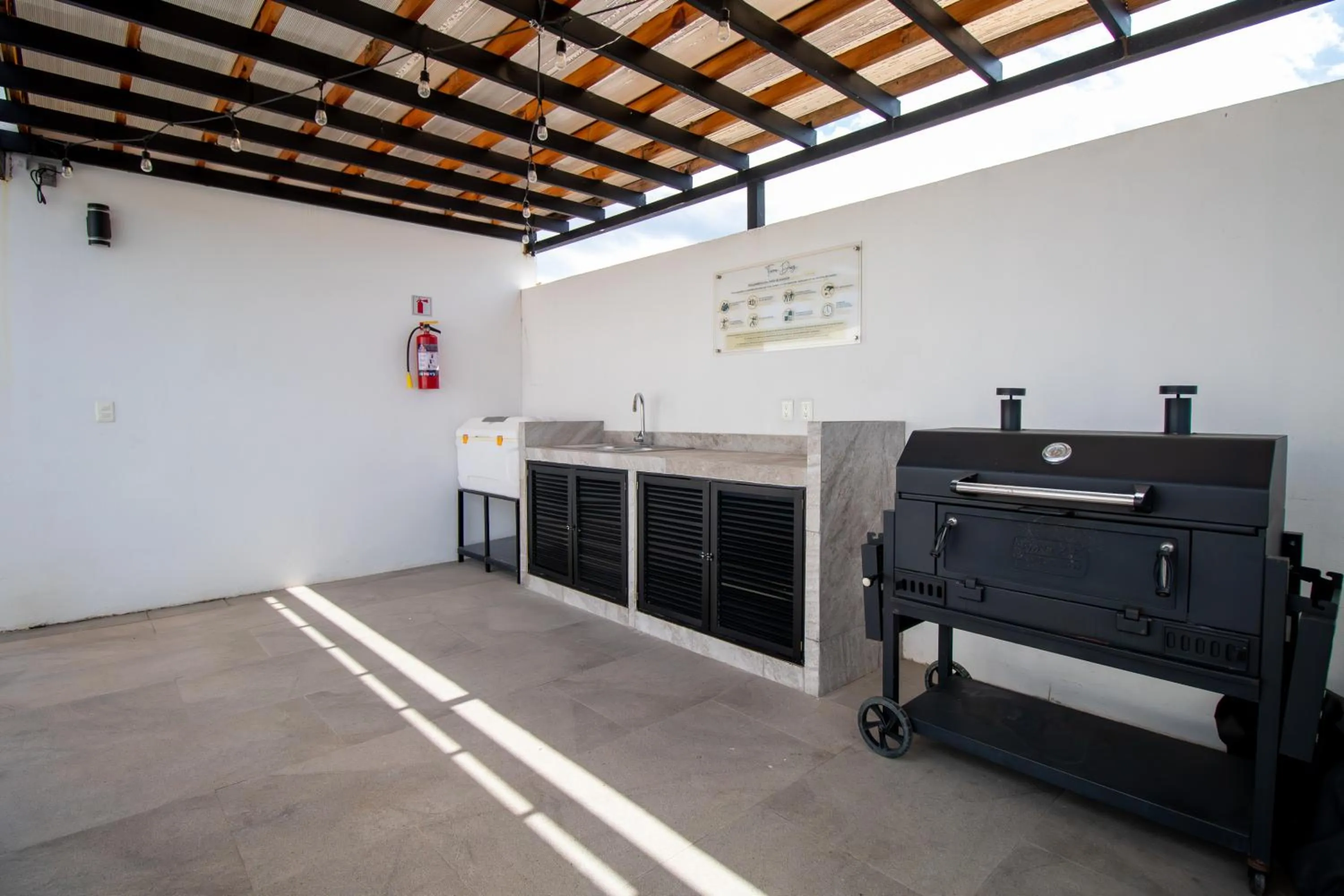 Area and facilities in Torre Diez by Grupo Amber