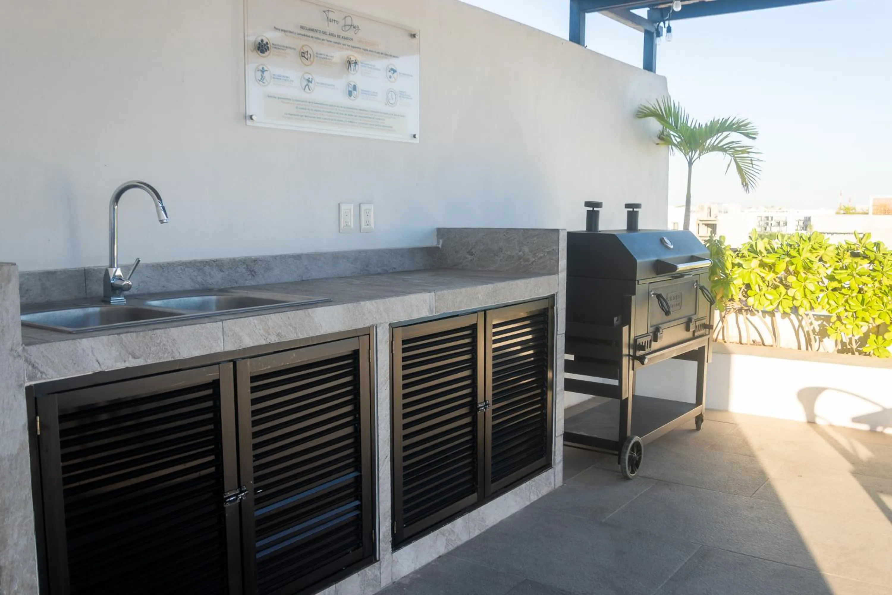 Area and facilities in Torre Diez by Grupo Amber