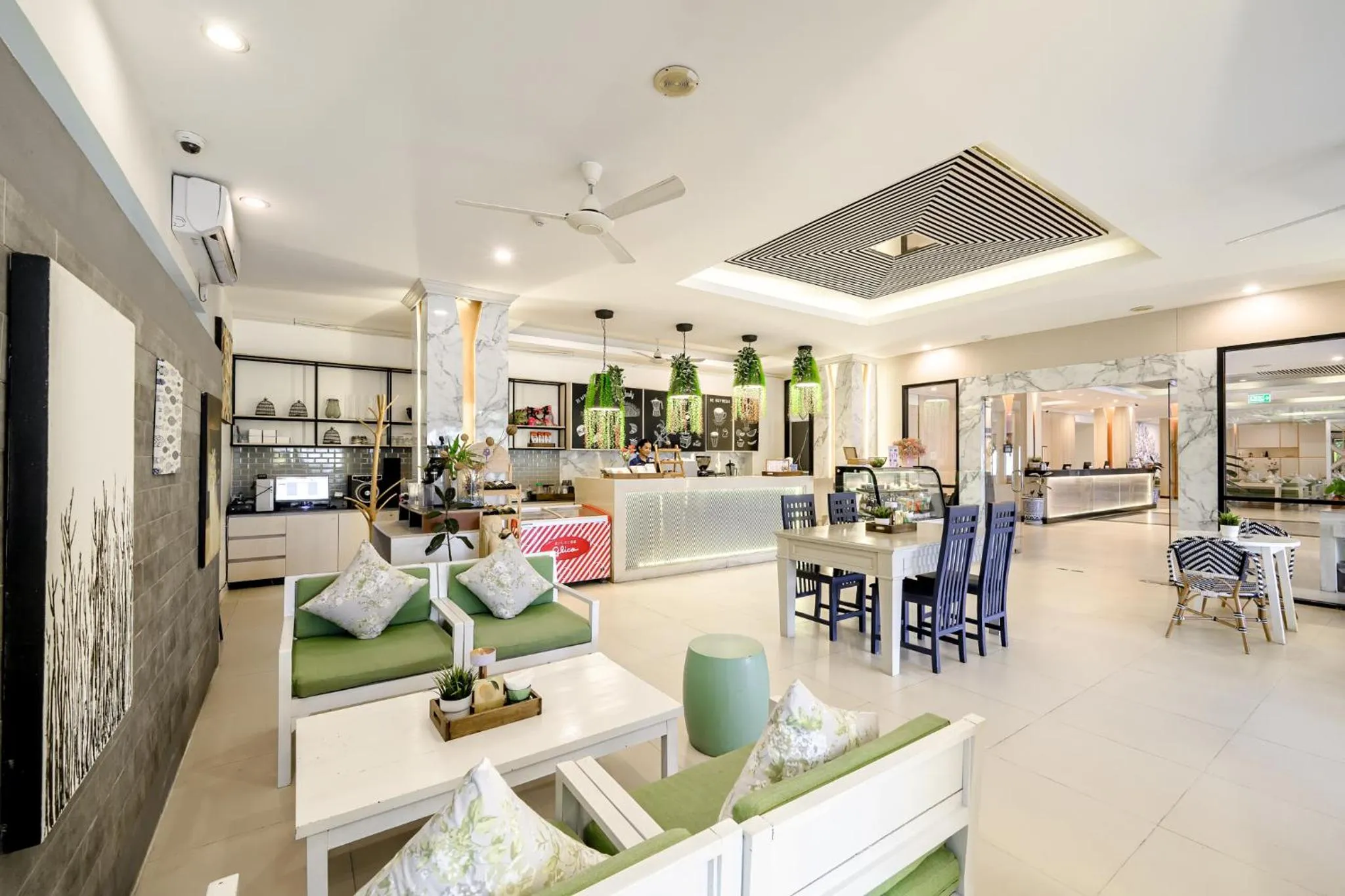 Lobby or reception in Andamantra Resort and Villa Phuket