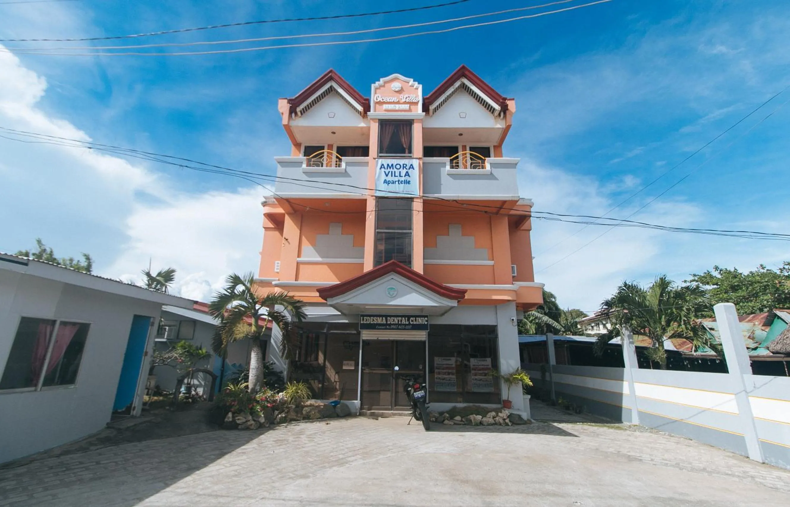 Property building in RedDoorz at Amora Villa Apartelle