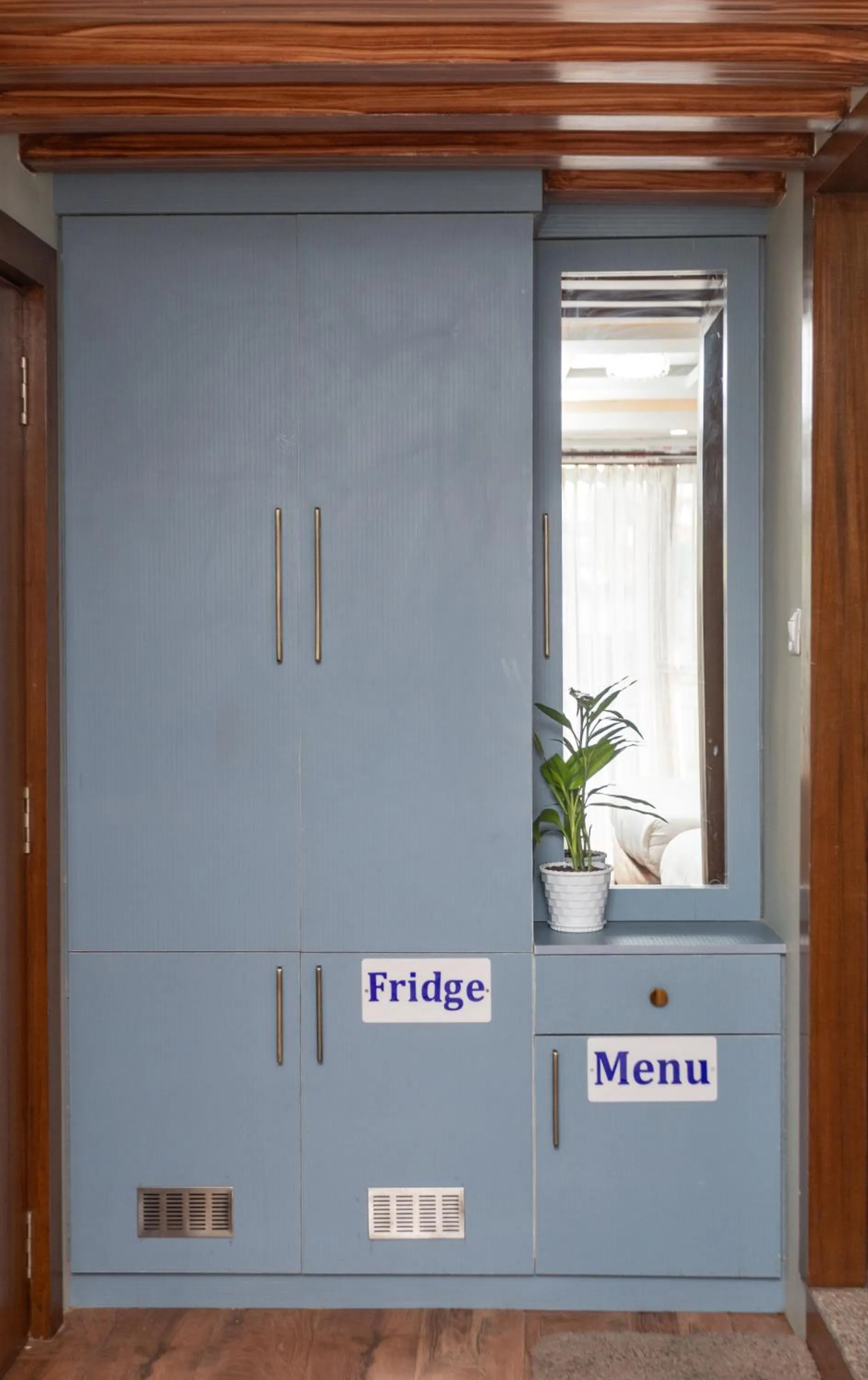 Area and facilities in Hotel Airport Deepshree