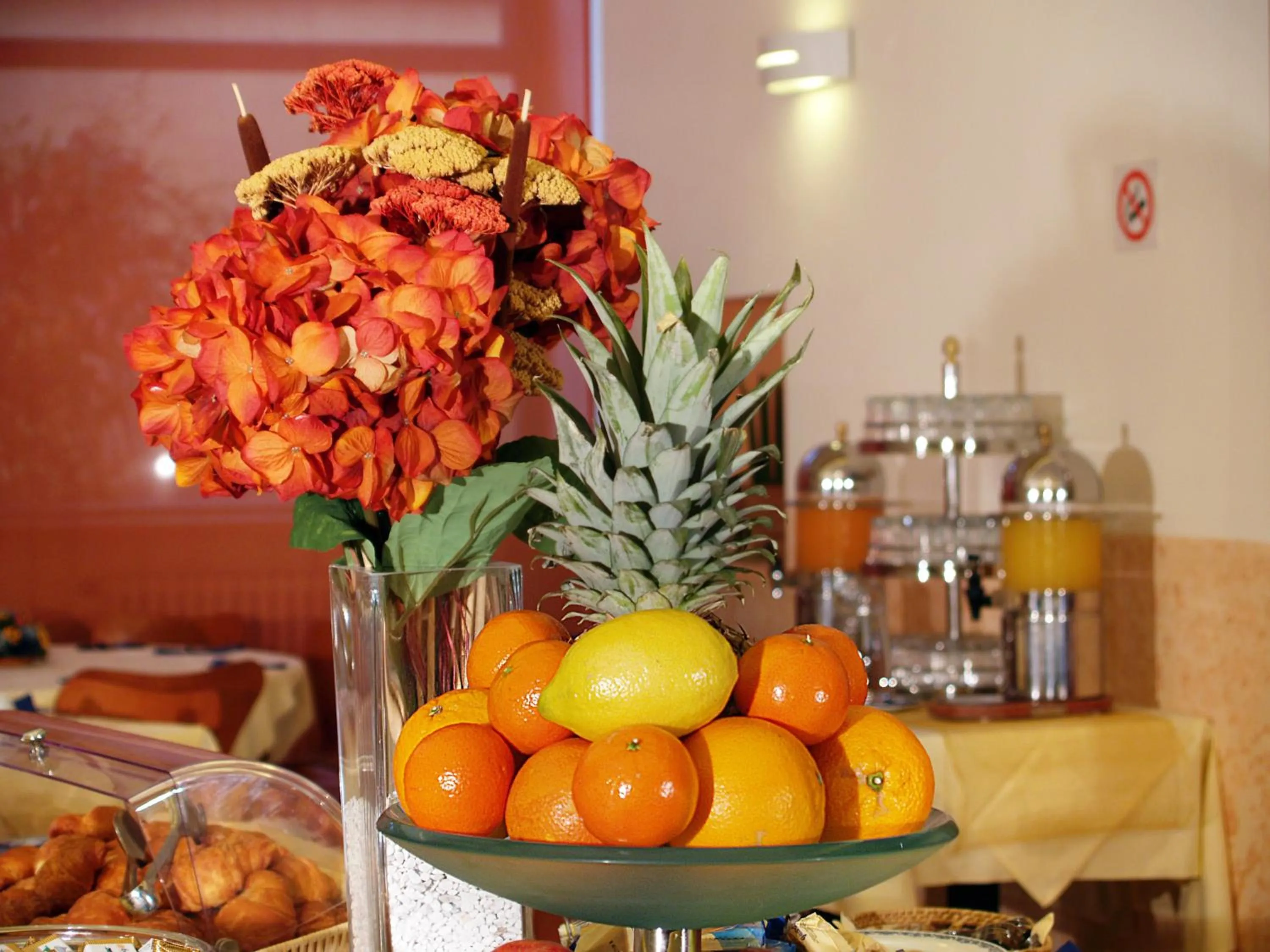 Restaurant/places to eat in Hotel Meridiana