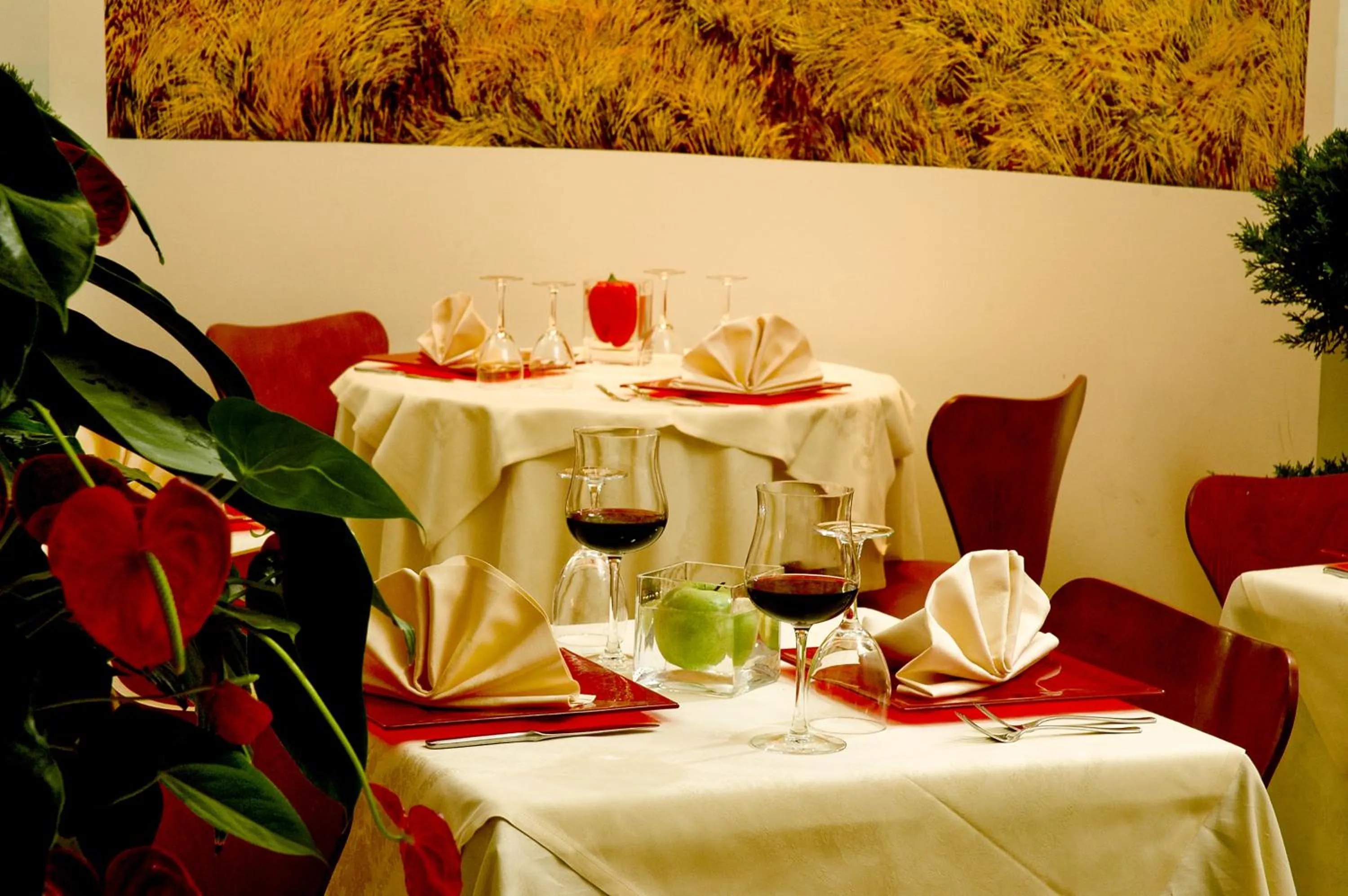 Restaurant/places to eat in Hotel Meridiana