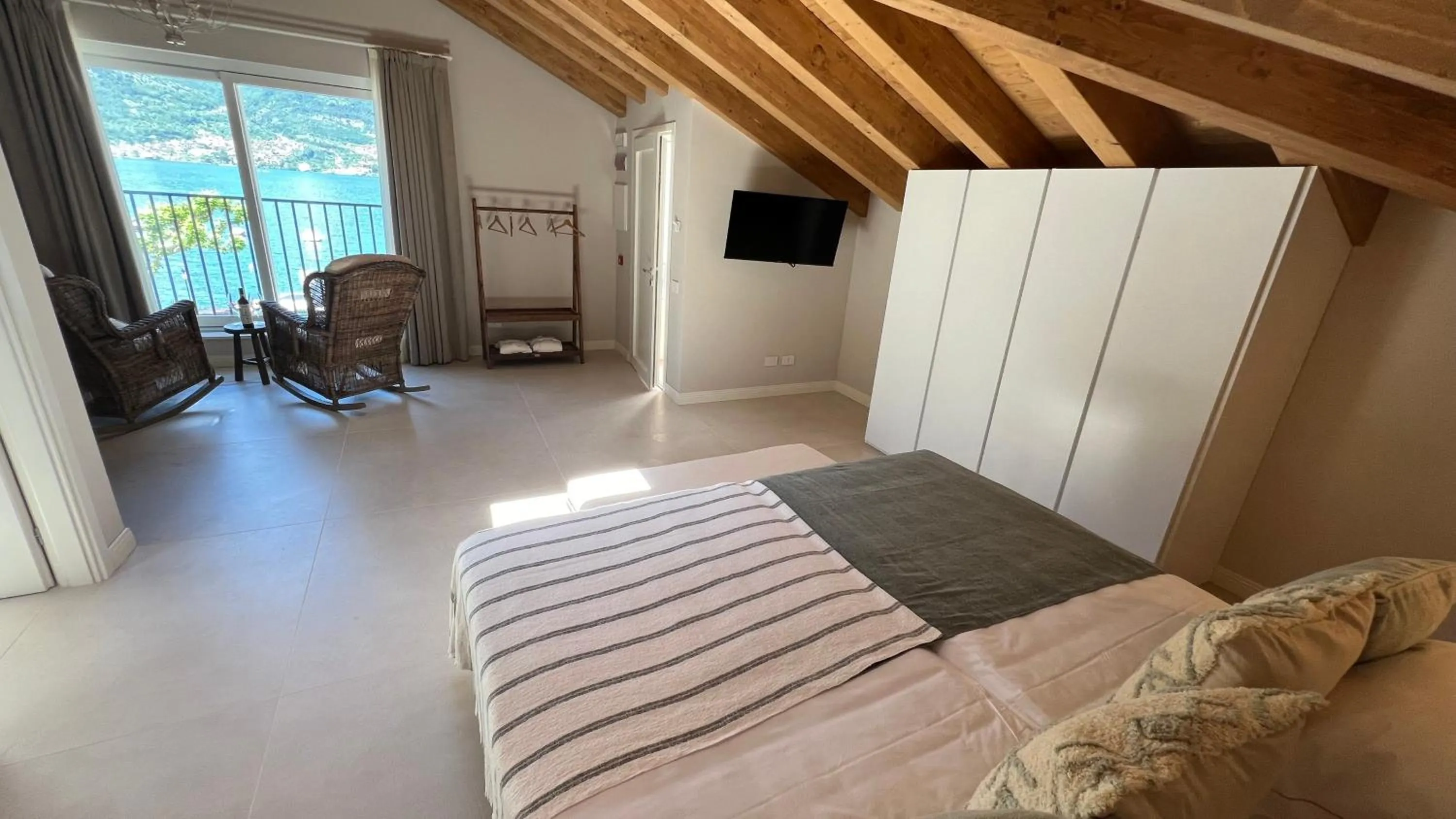 Bed in Hotel Villa Aurora