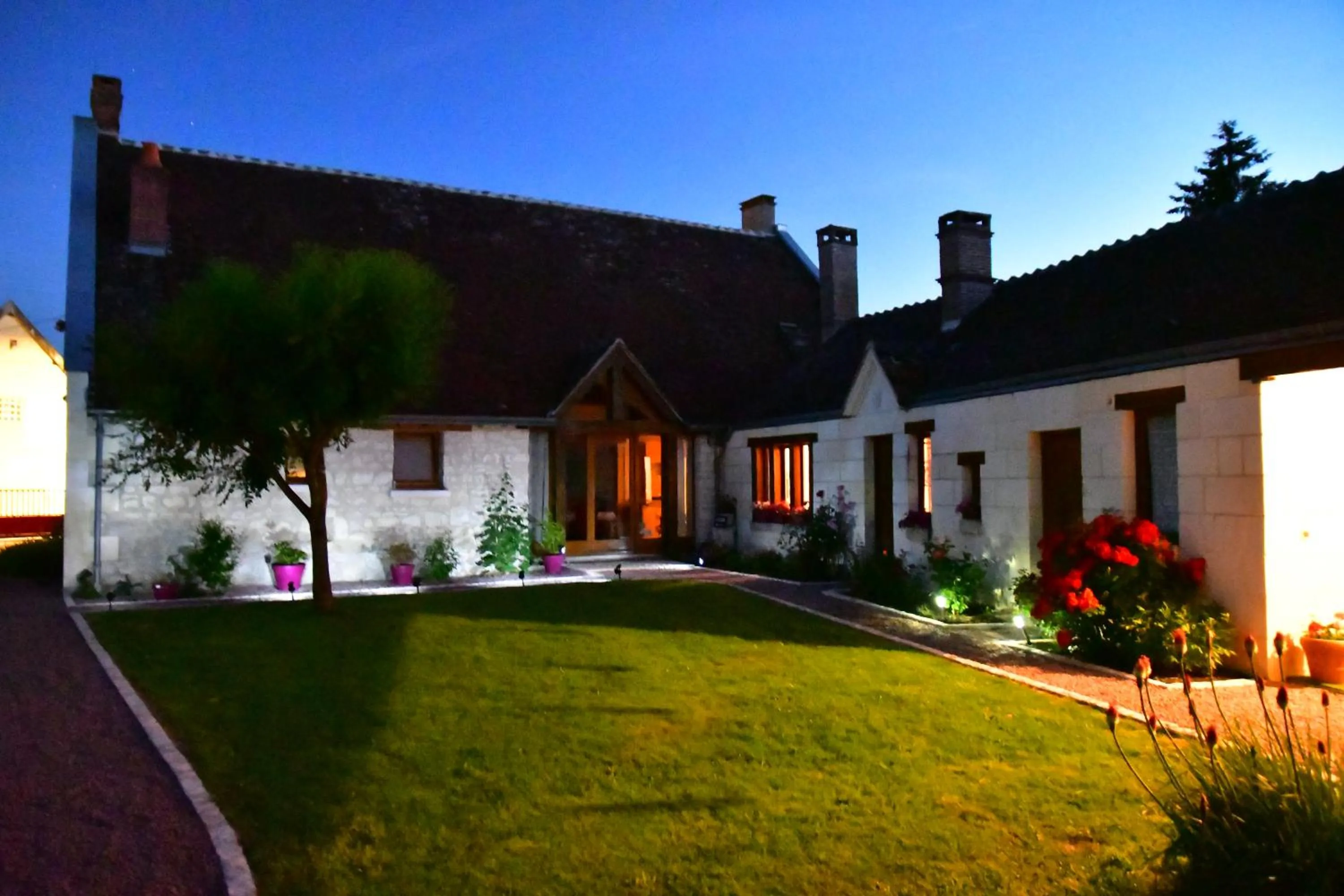 Property building in Le Tulipier de Virginie