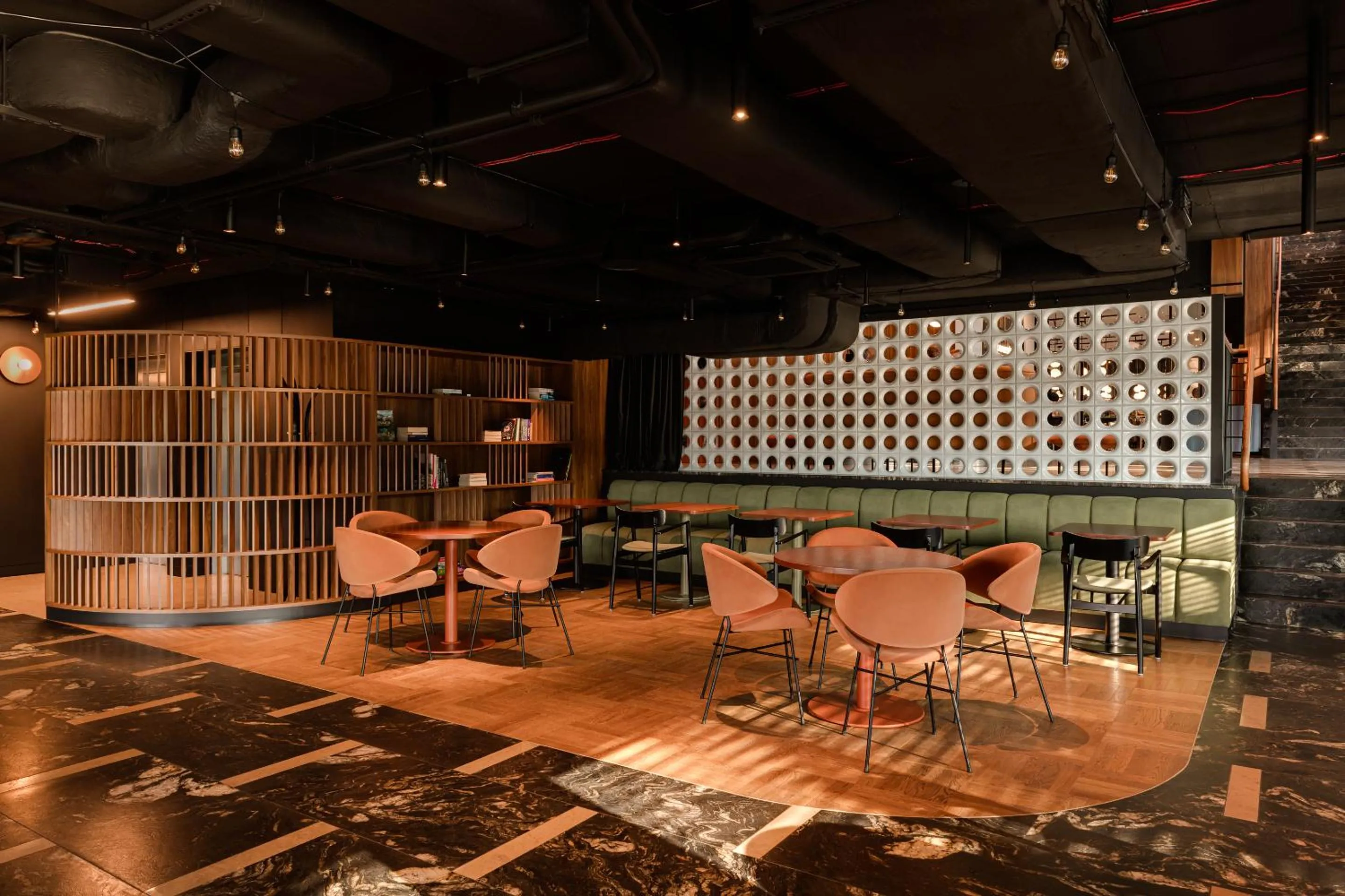 Lounge or bar in BELMONTE Hotel Krynica-Zdrój