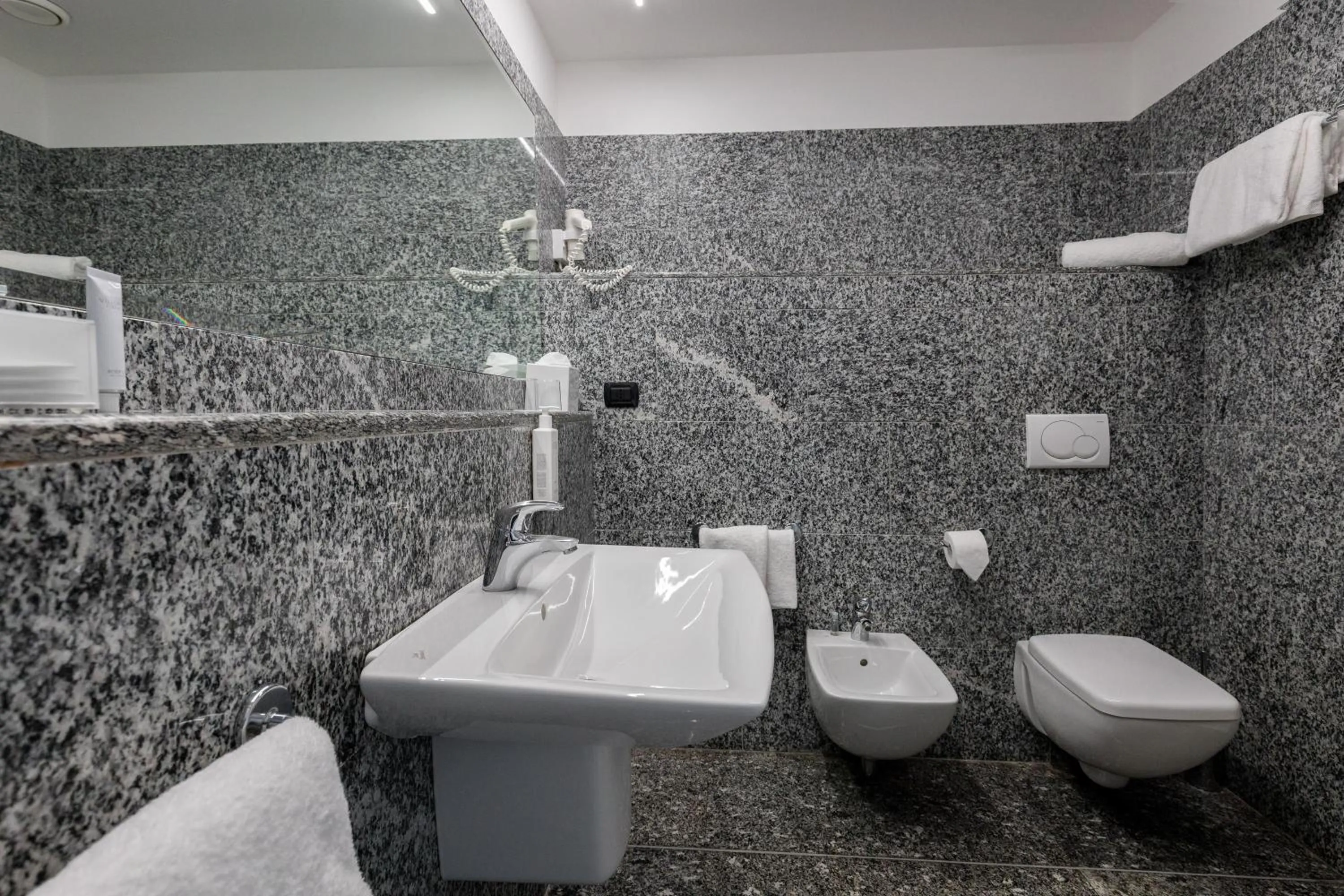 Bathroom in Hotel Salò du Parc