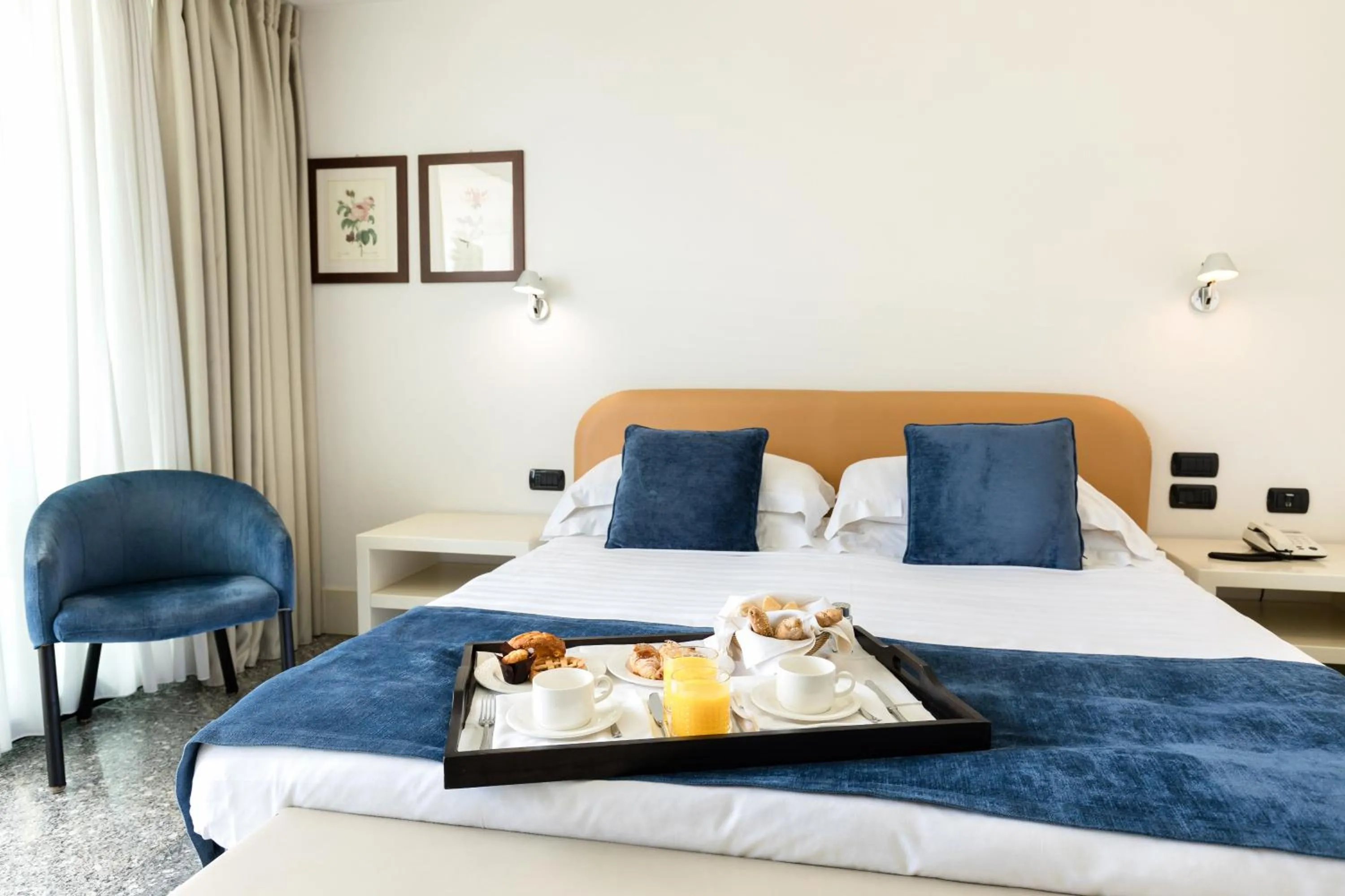 Bedroom, Bed in Hotel Salò du Parc