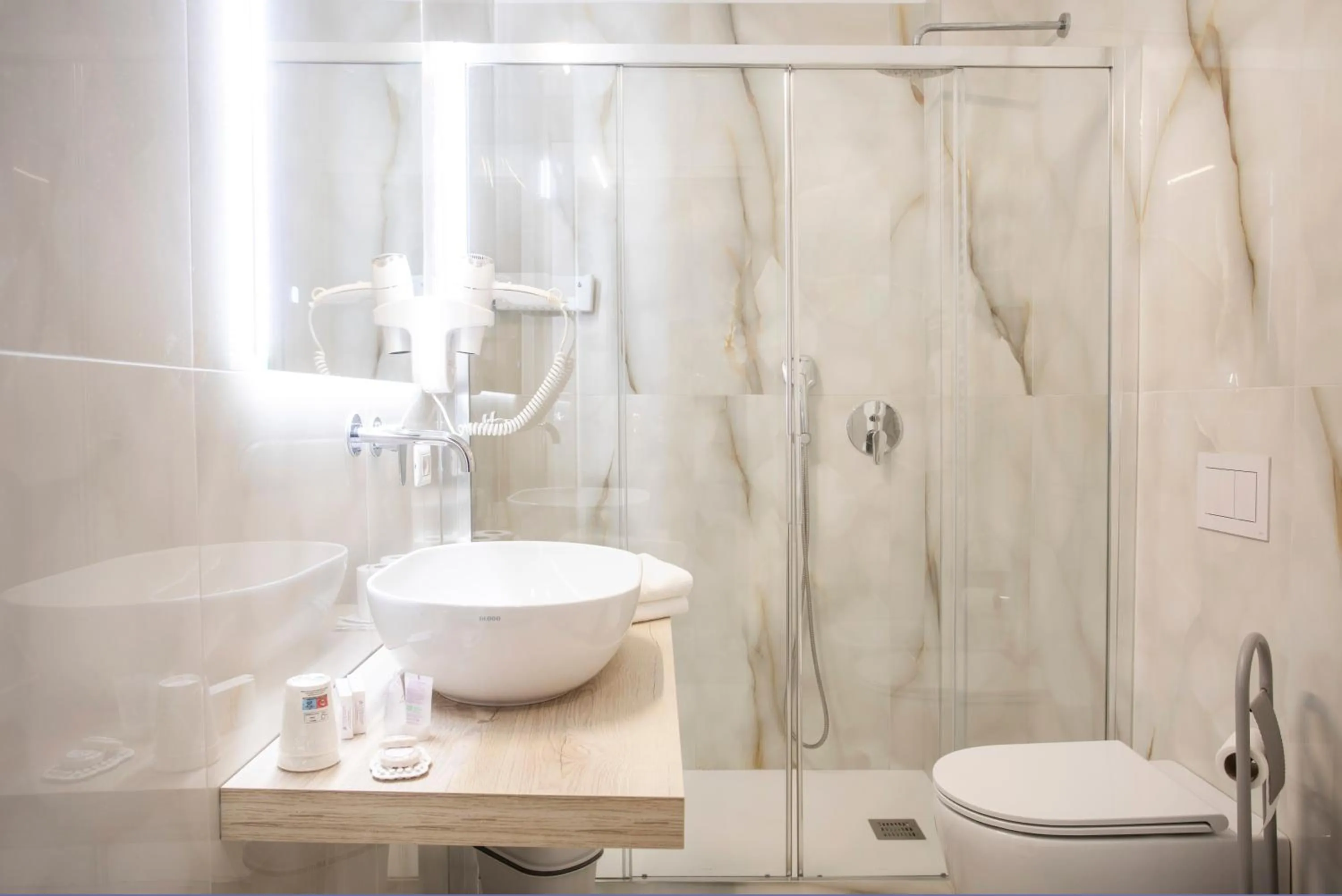 Bathroom in Primavera