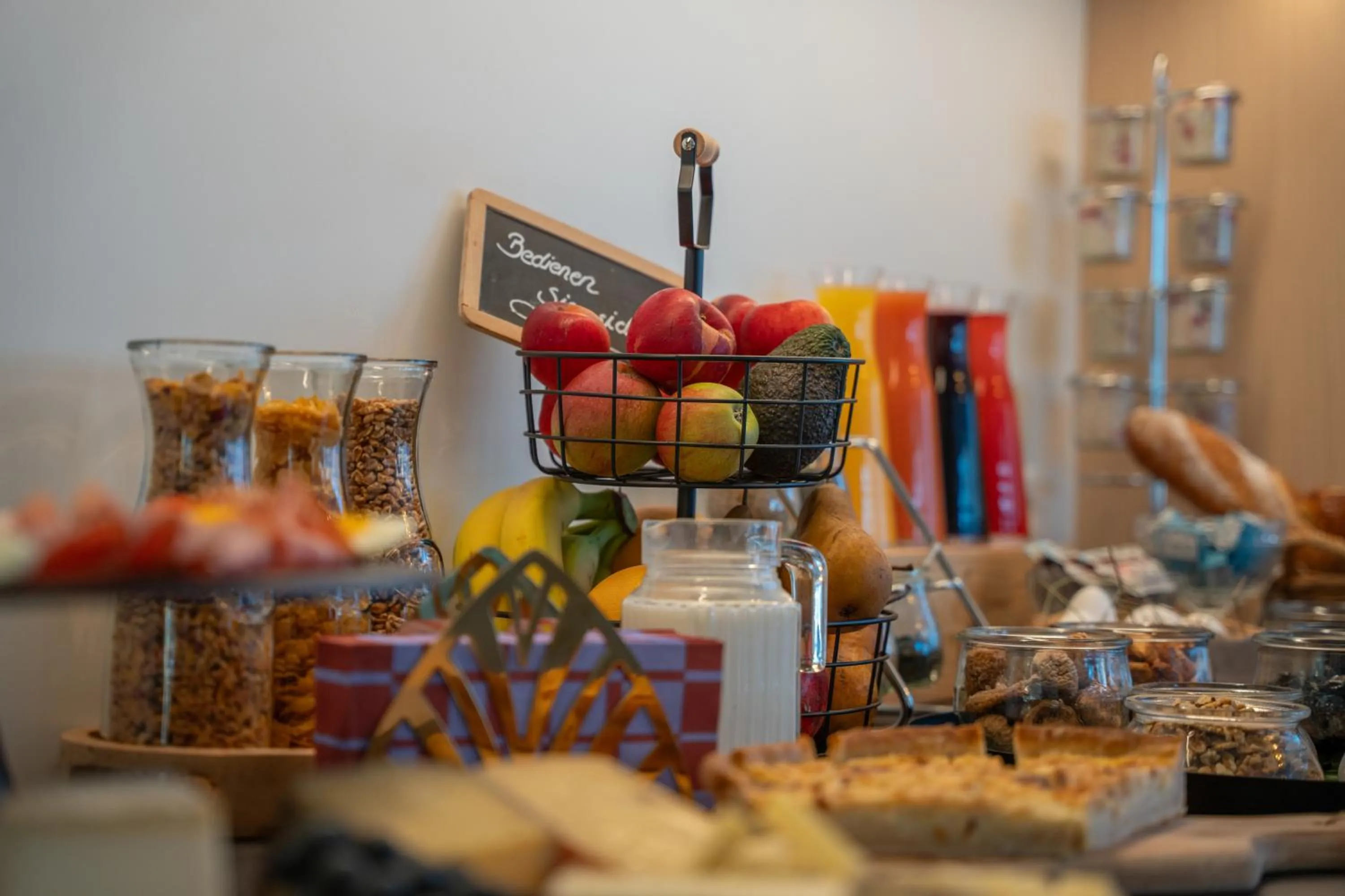 Breakfast in Hotel B&B Stossplatz anytime and easy self Check-in