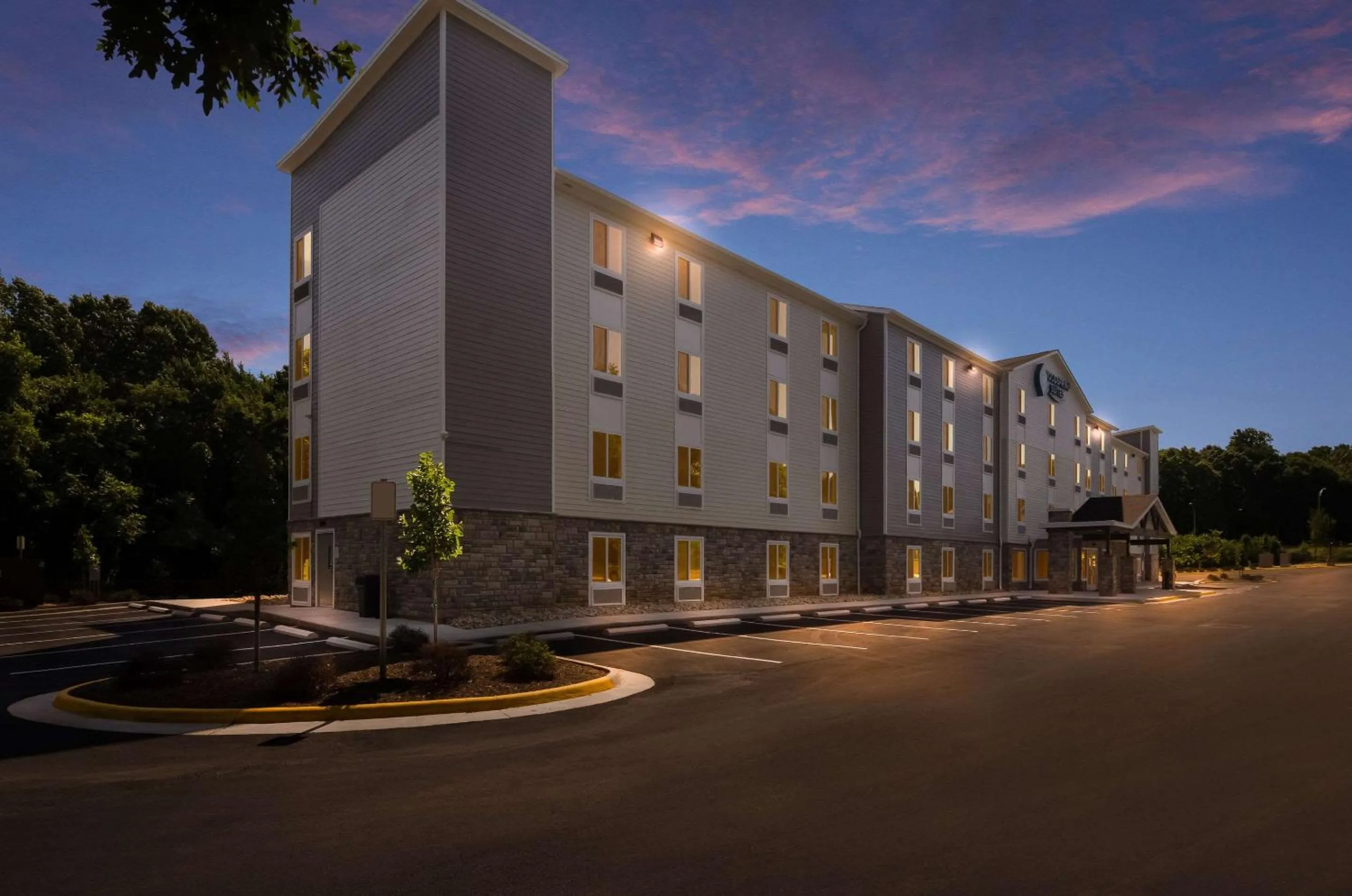 Property building in WoodSpring Suites Lynchburg VA