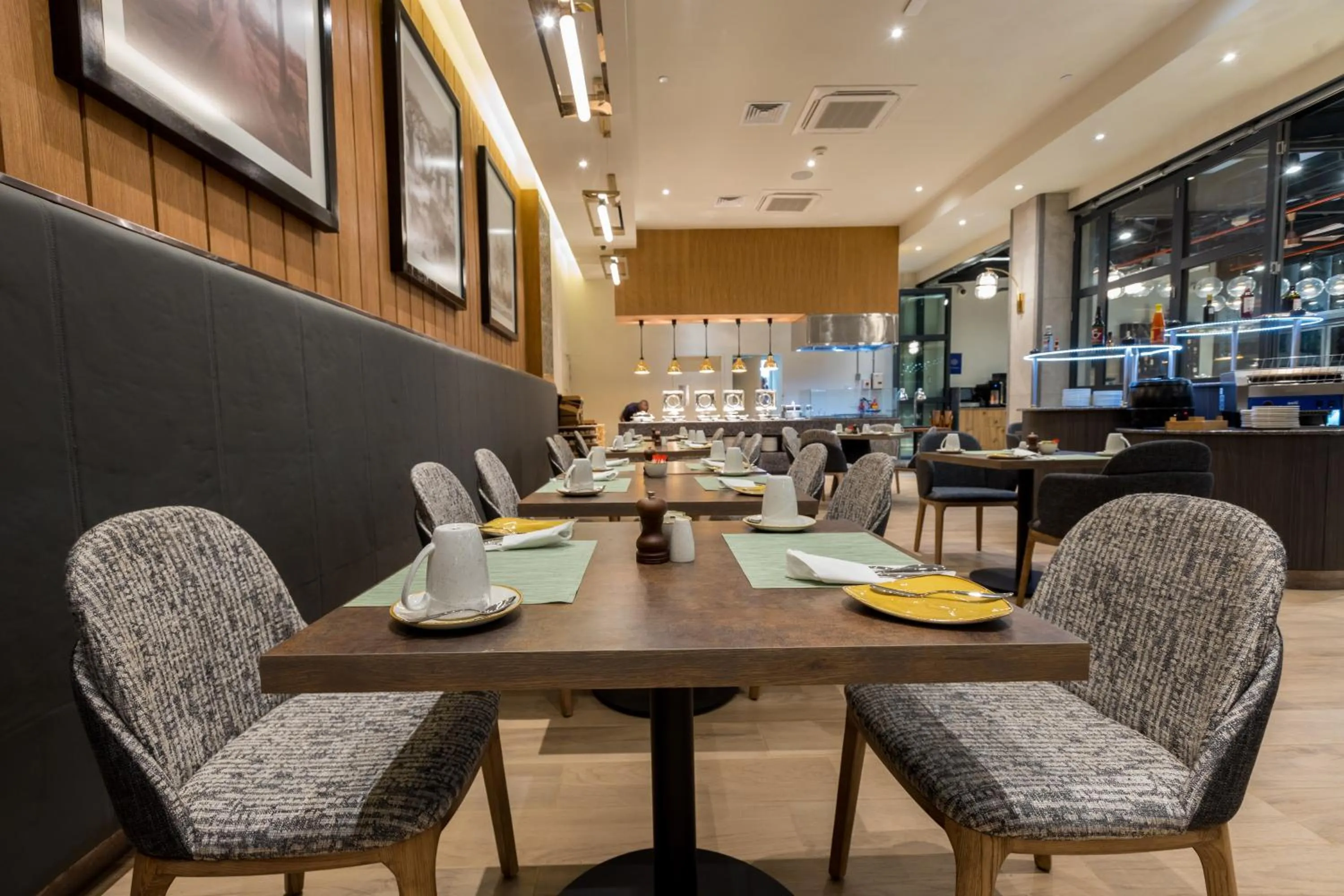 Restaurant/places to eat in Somerset Westview Nairobi