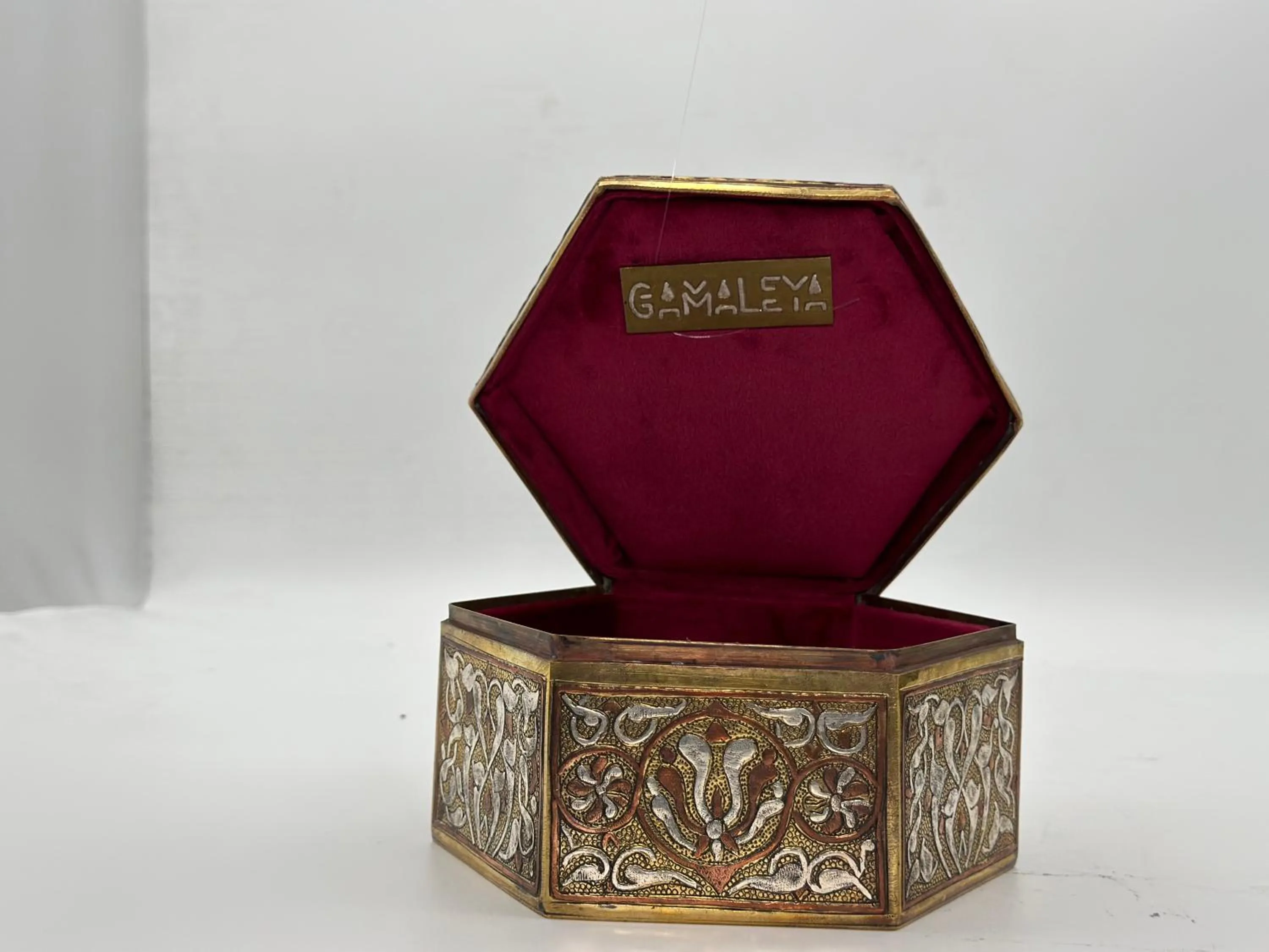 Gamaleya Boutique Hotel