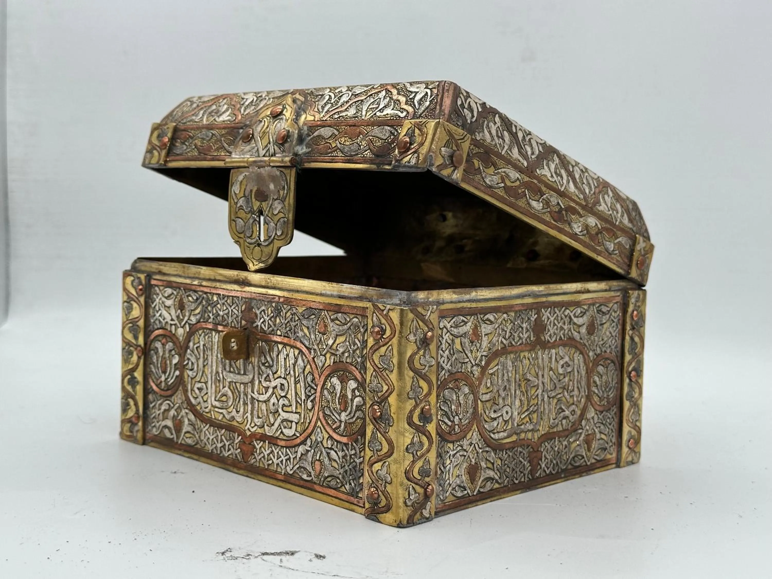 Gamaleya Boutique Hotel