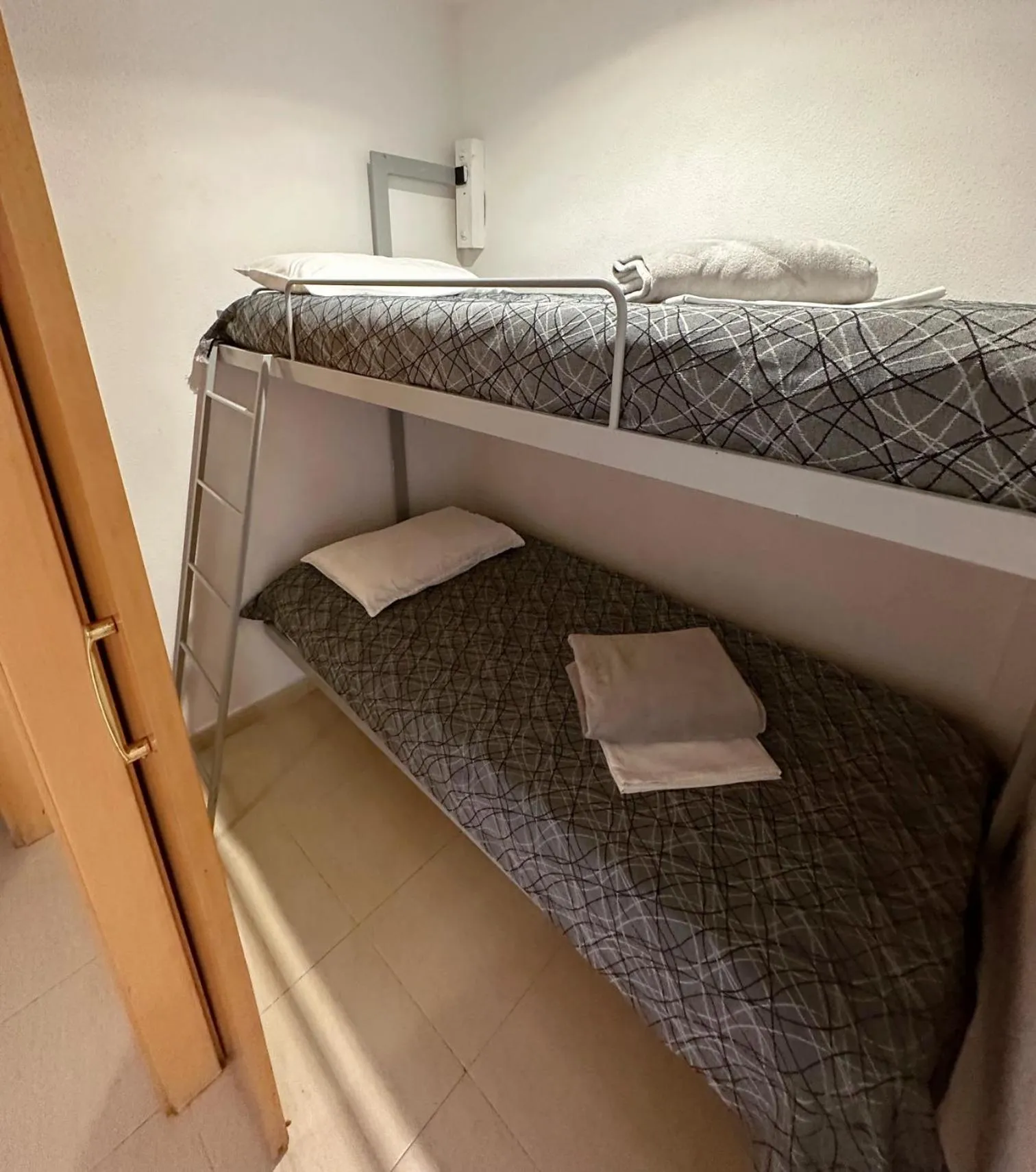 Bed in Royal Inn Aparthotel