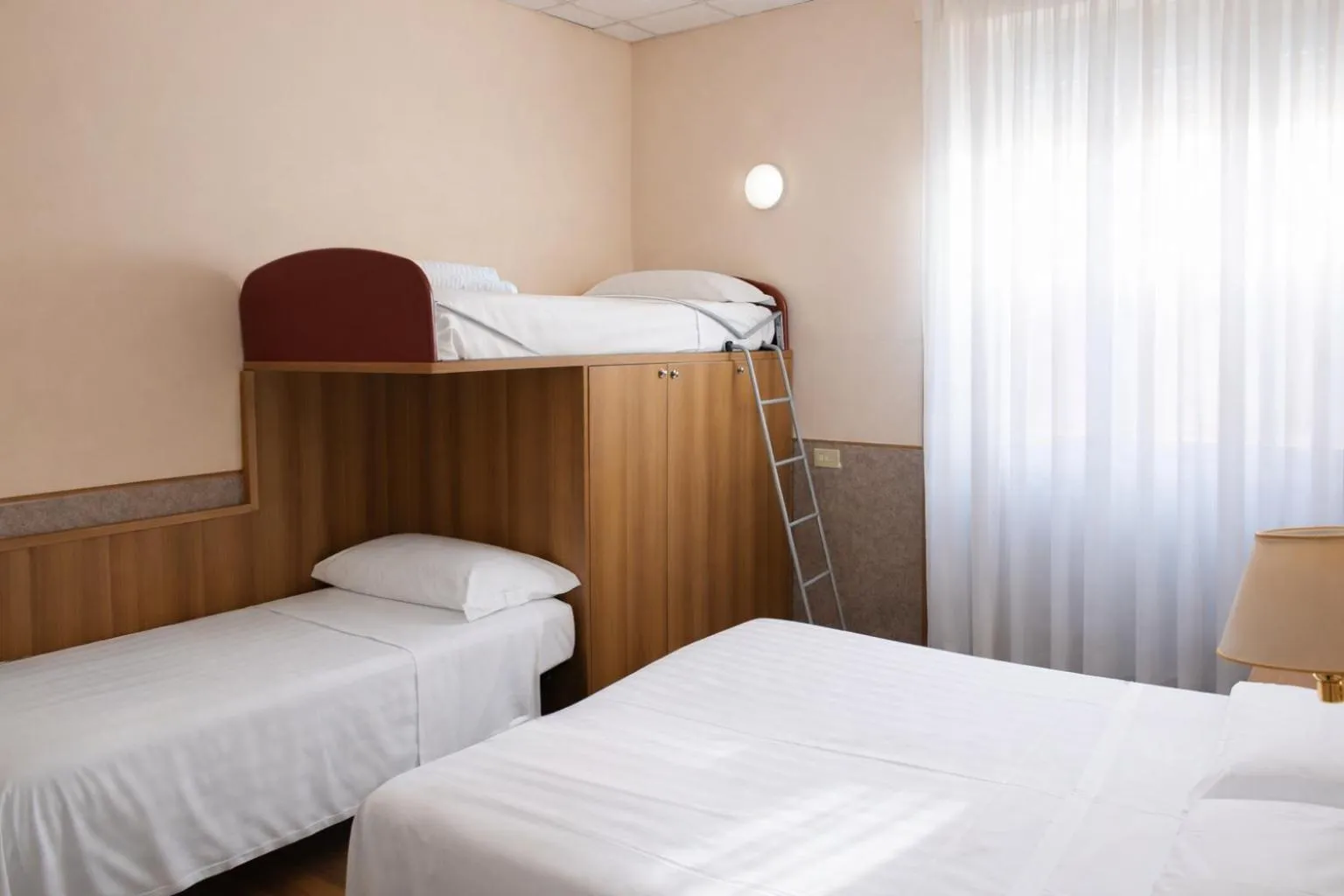 Bedroom, Bed in Phi Hotel Ambra