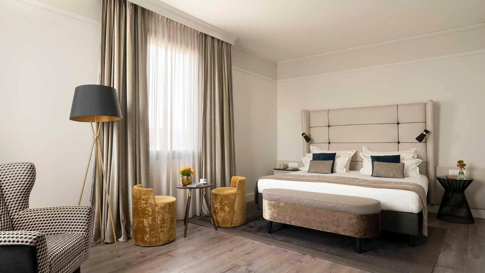 Bedroom, Bed in Cerretani Hotel Firenze - MGallery Collection