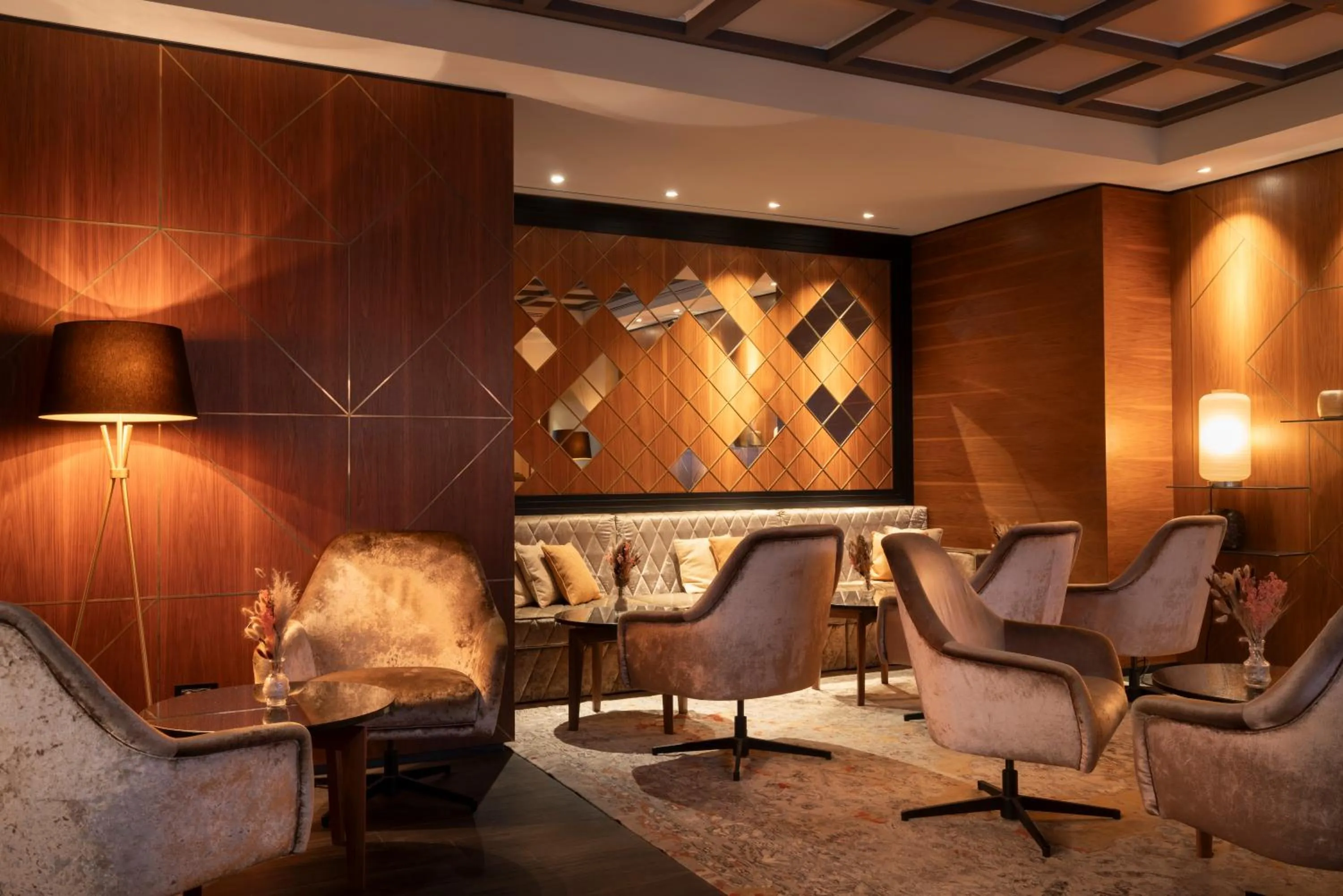 Lounge or bar in Cerretani Hotel Firenze - MGallery Collection