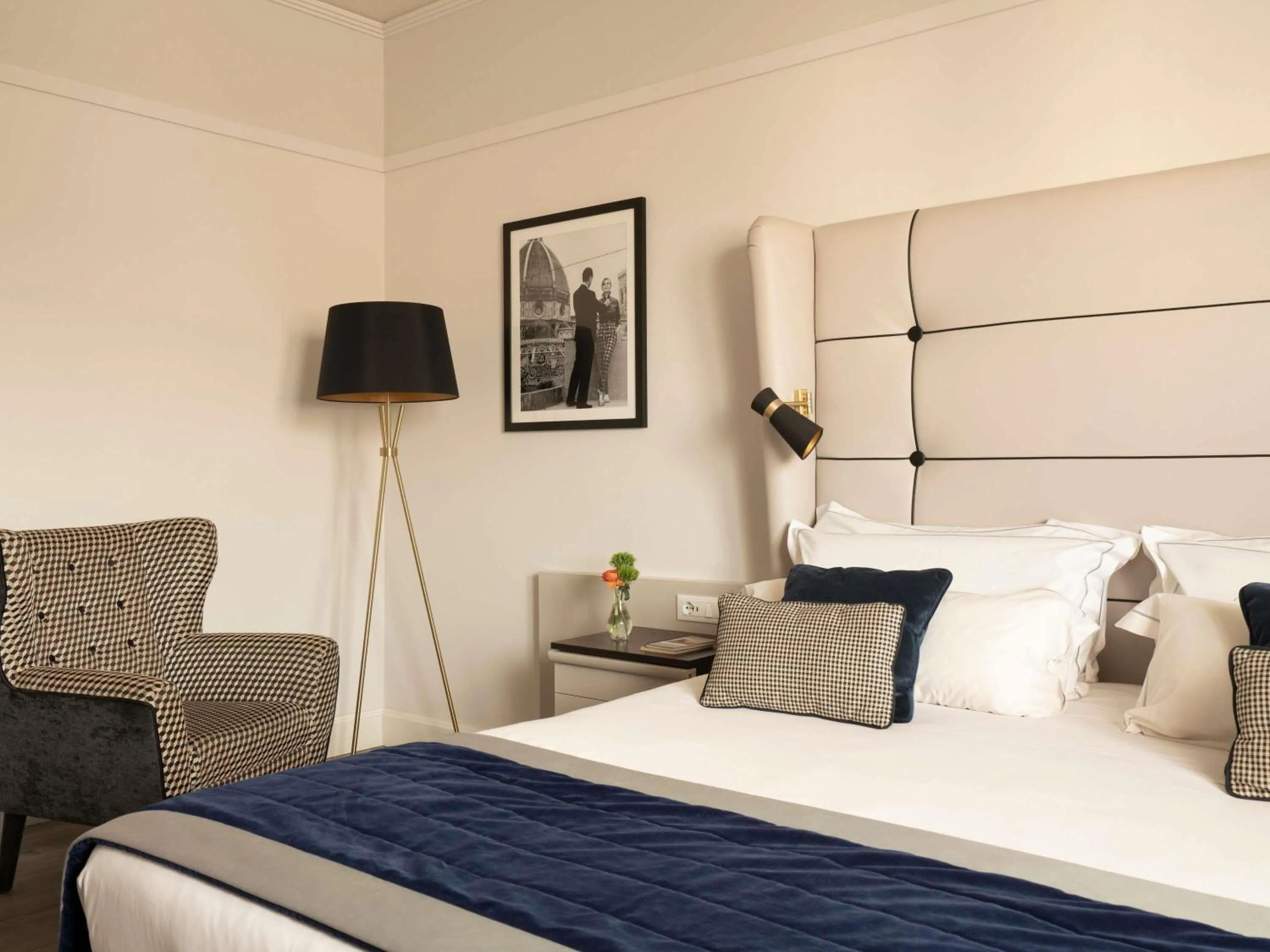 Property building, Bed in Cerretani Hotel Firenze - MGallery Collection