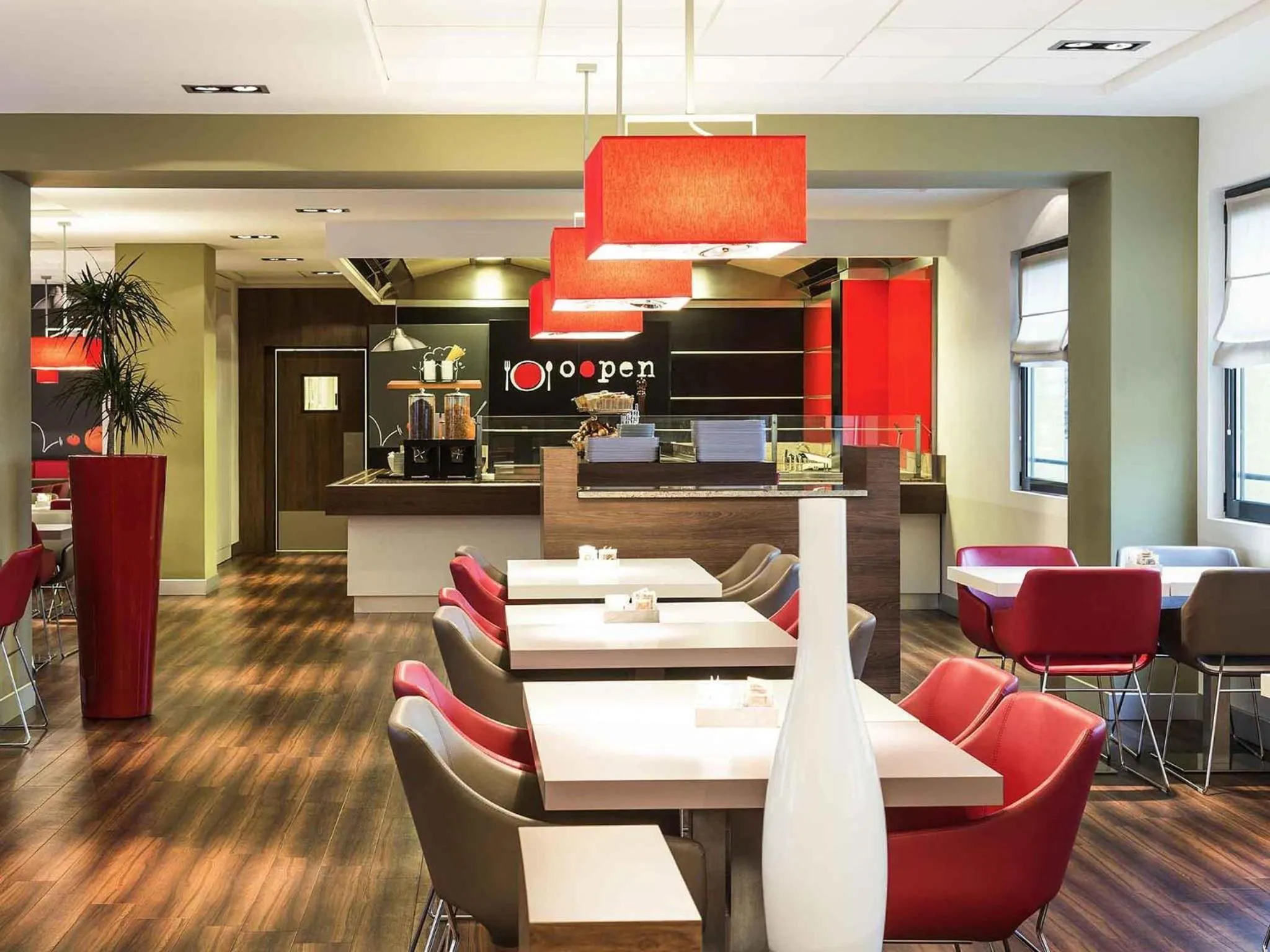 Restaurant/places to eat in Hotel Ibis Milano Malpensa