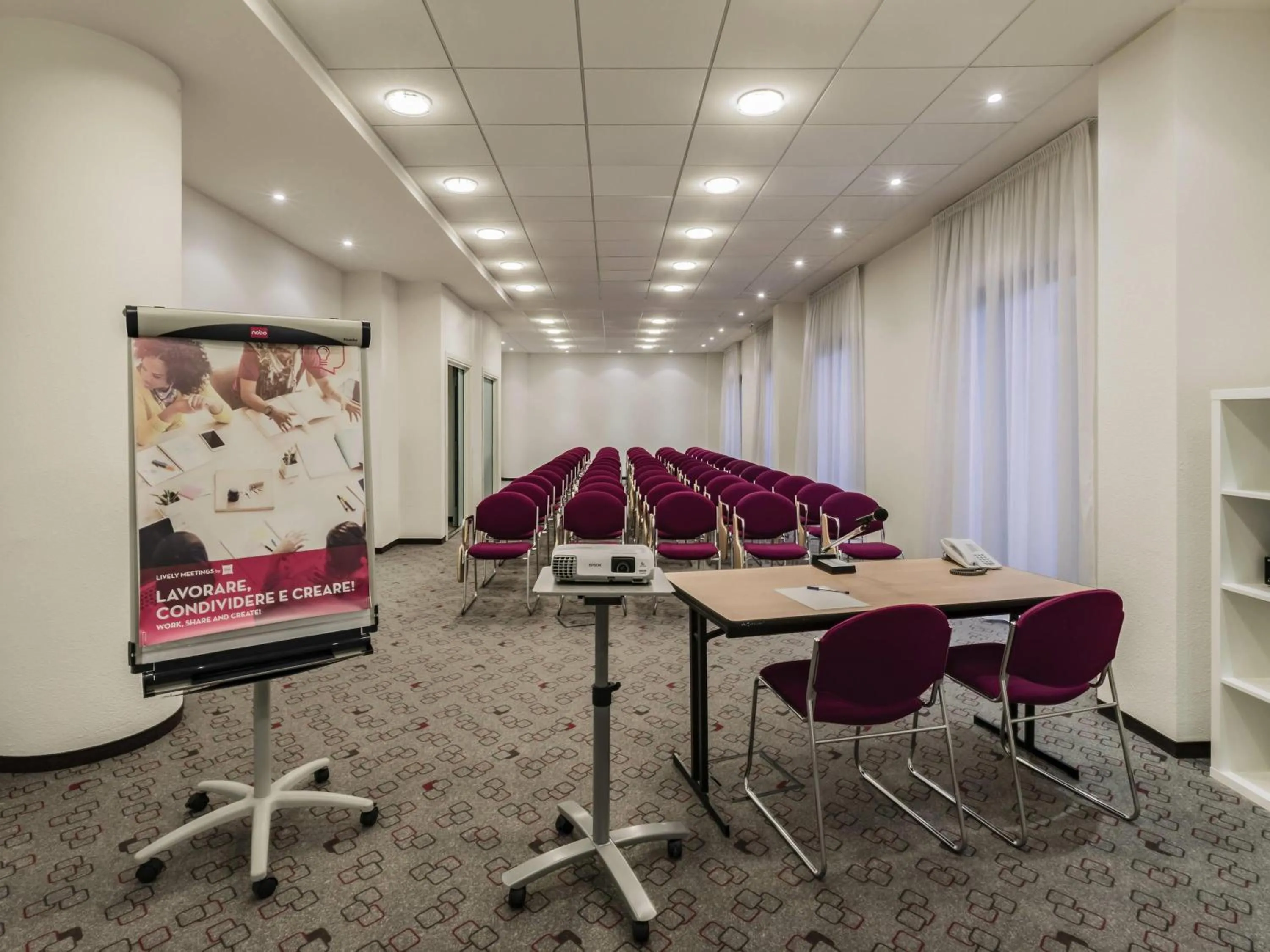 Meeting/conference room in Hotel Ibis Milano Malpensa