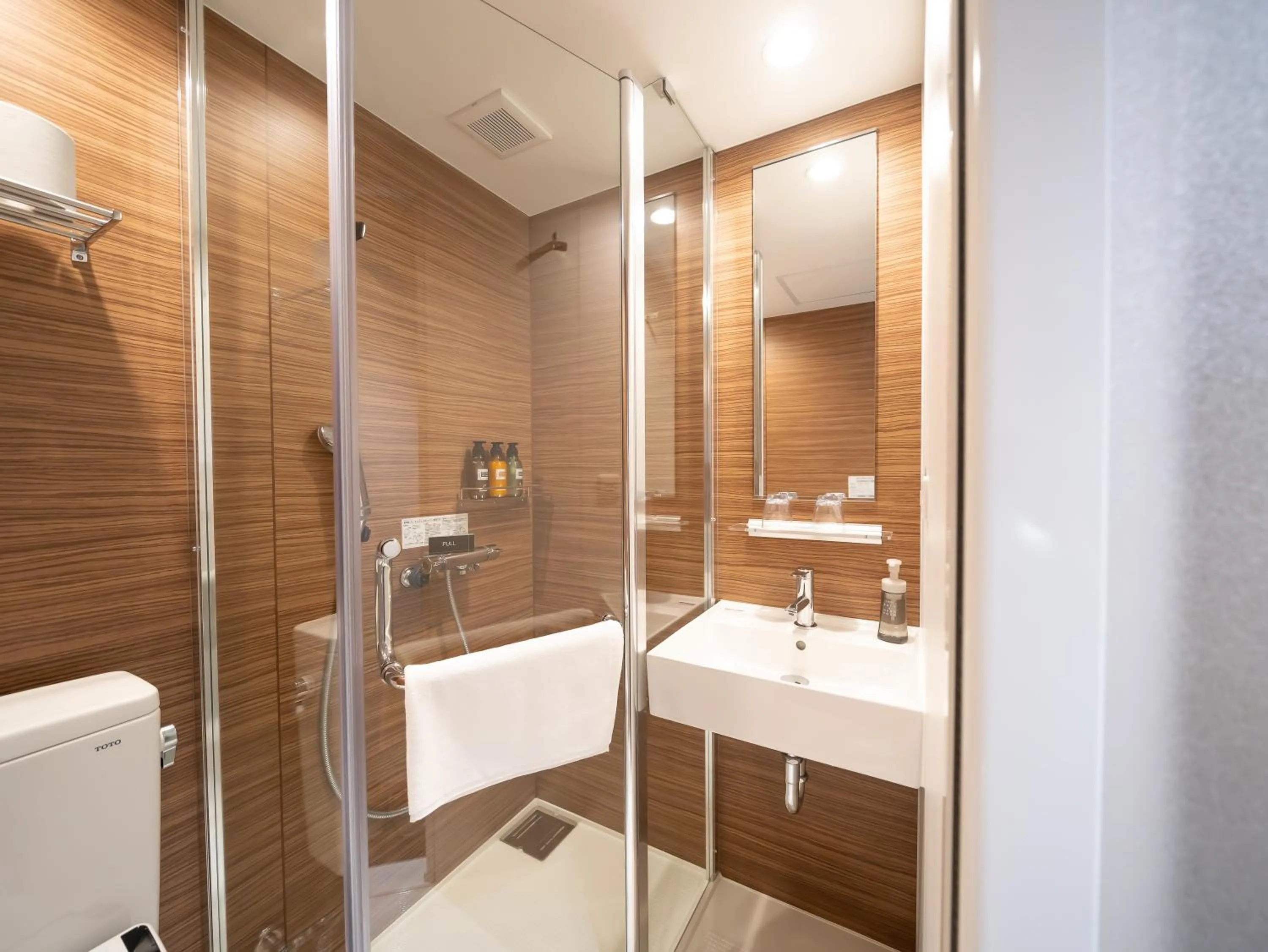 Bathroom in Shinsaibashi ARTY Inn