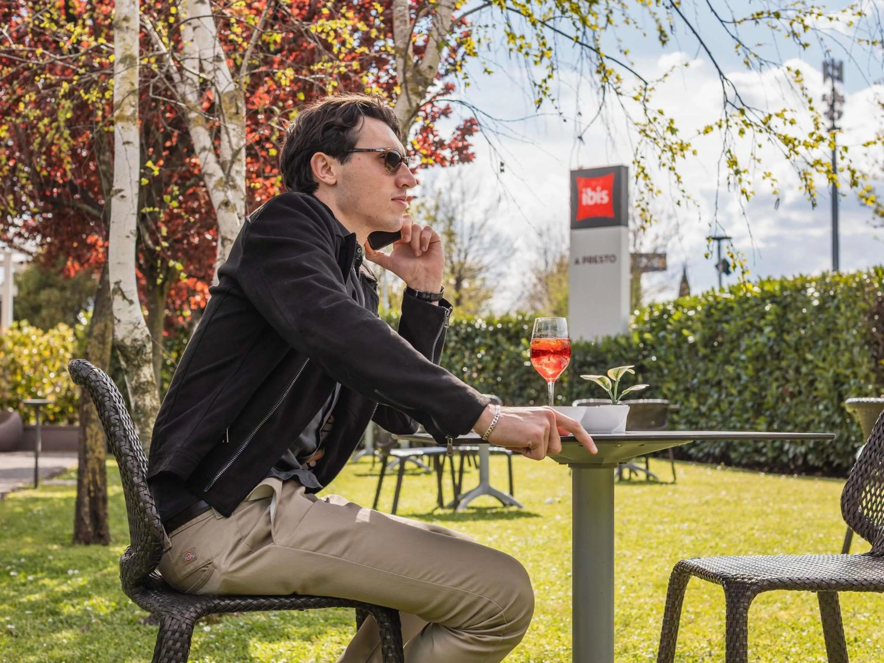 Property building in Hotel Ibis Firenze Prato Est