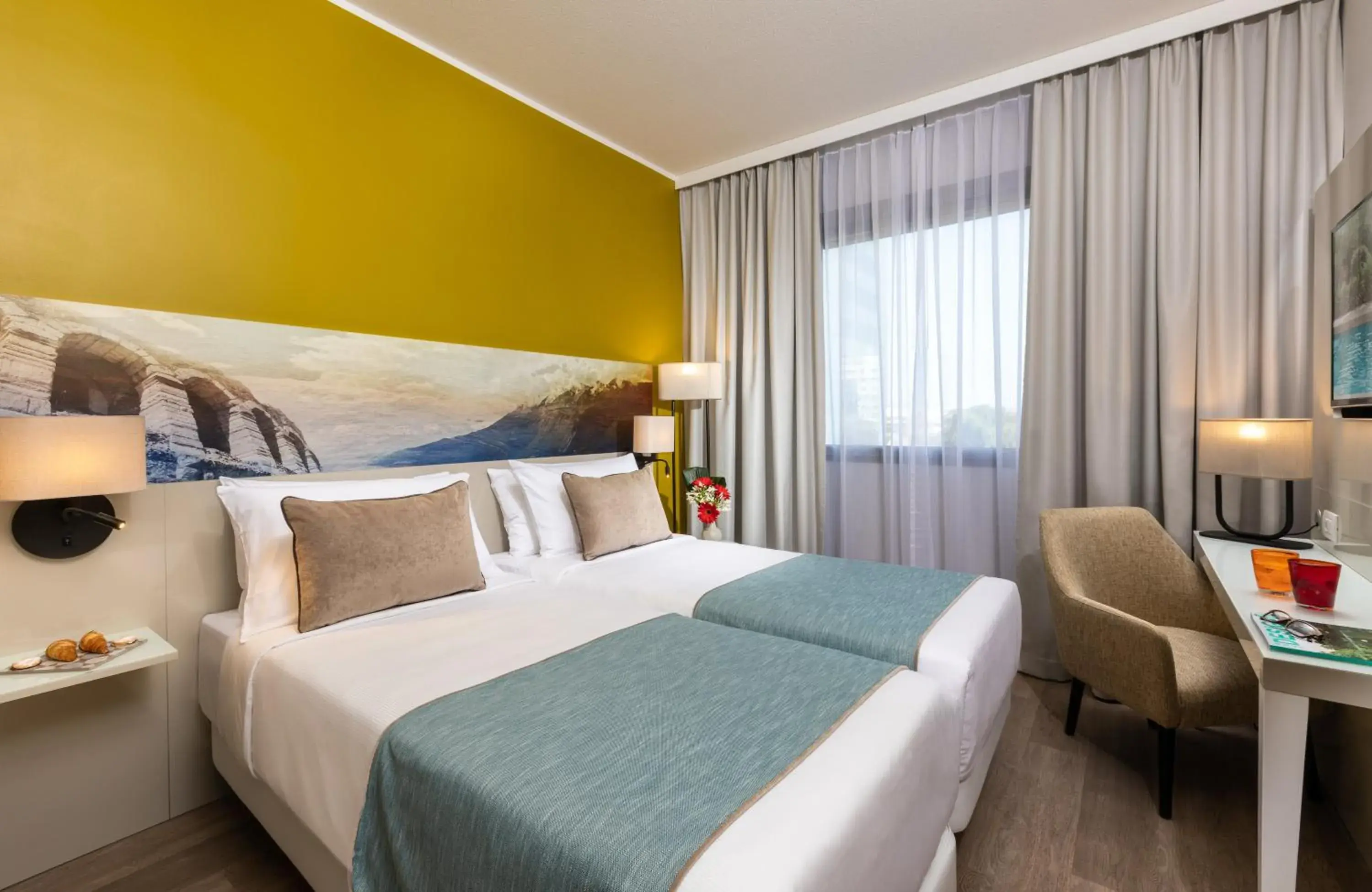Comfort Double or Twin Room in Leonardo Hotel Verona Comfort Double or Twin Room in Leonardo Hotel Verona