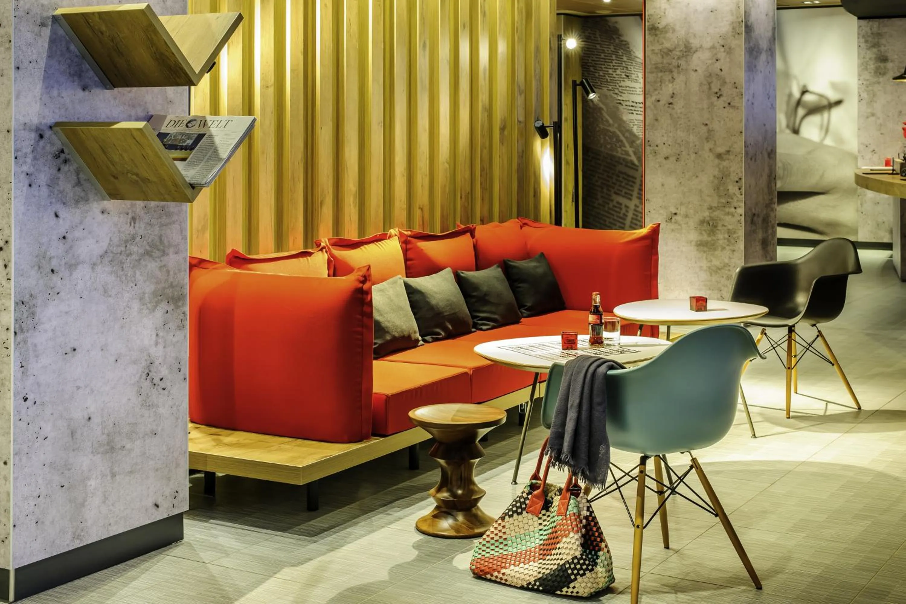 Living room in Hotel Ibis Milano Ca' Granda