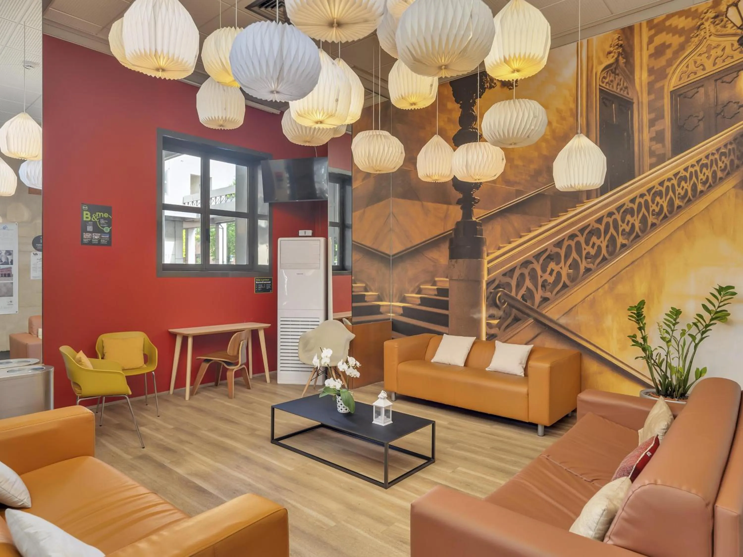 Lobby or reception in B&B Hotel Cremona