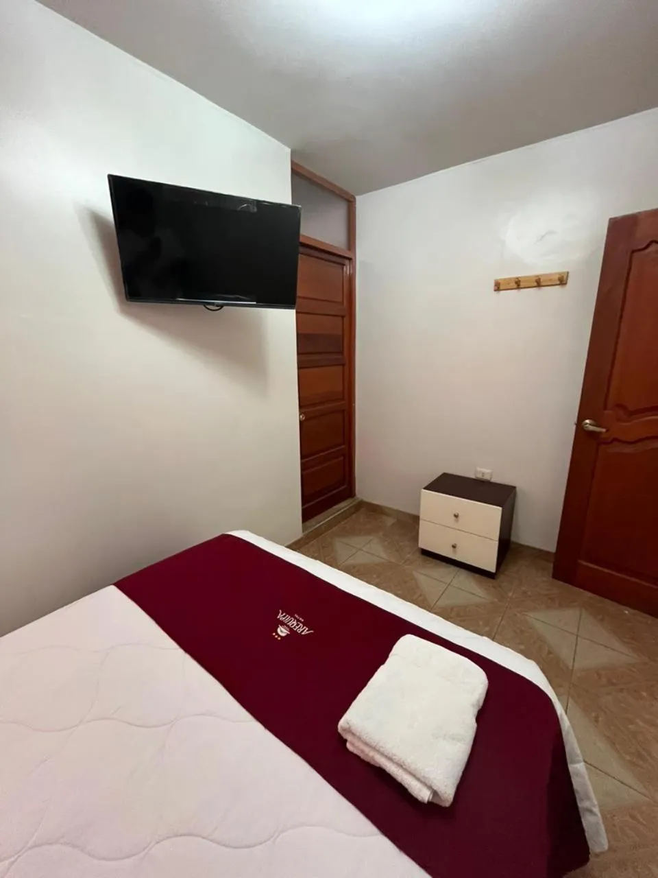 TV and multimedia, Bed in HOTEL AREQUIPA