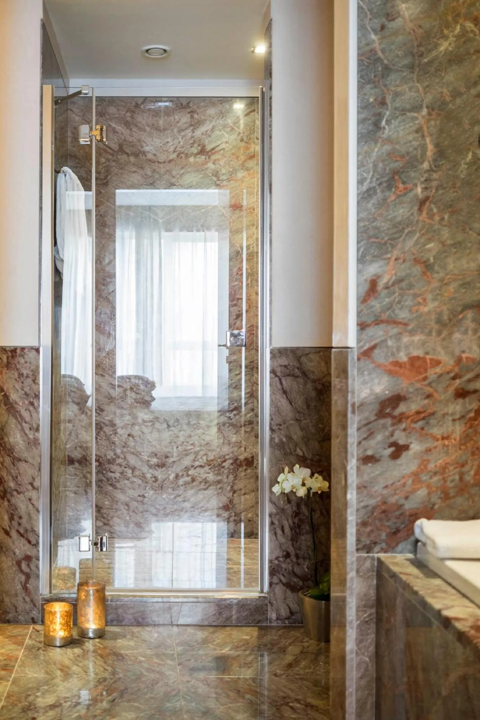 Bathroom in Grand Hotel De La Ville