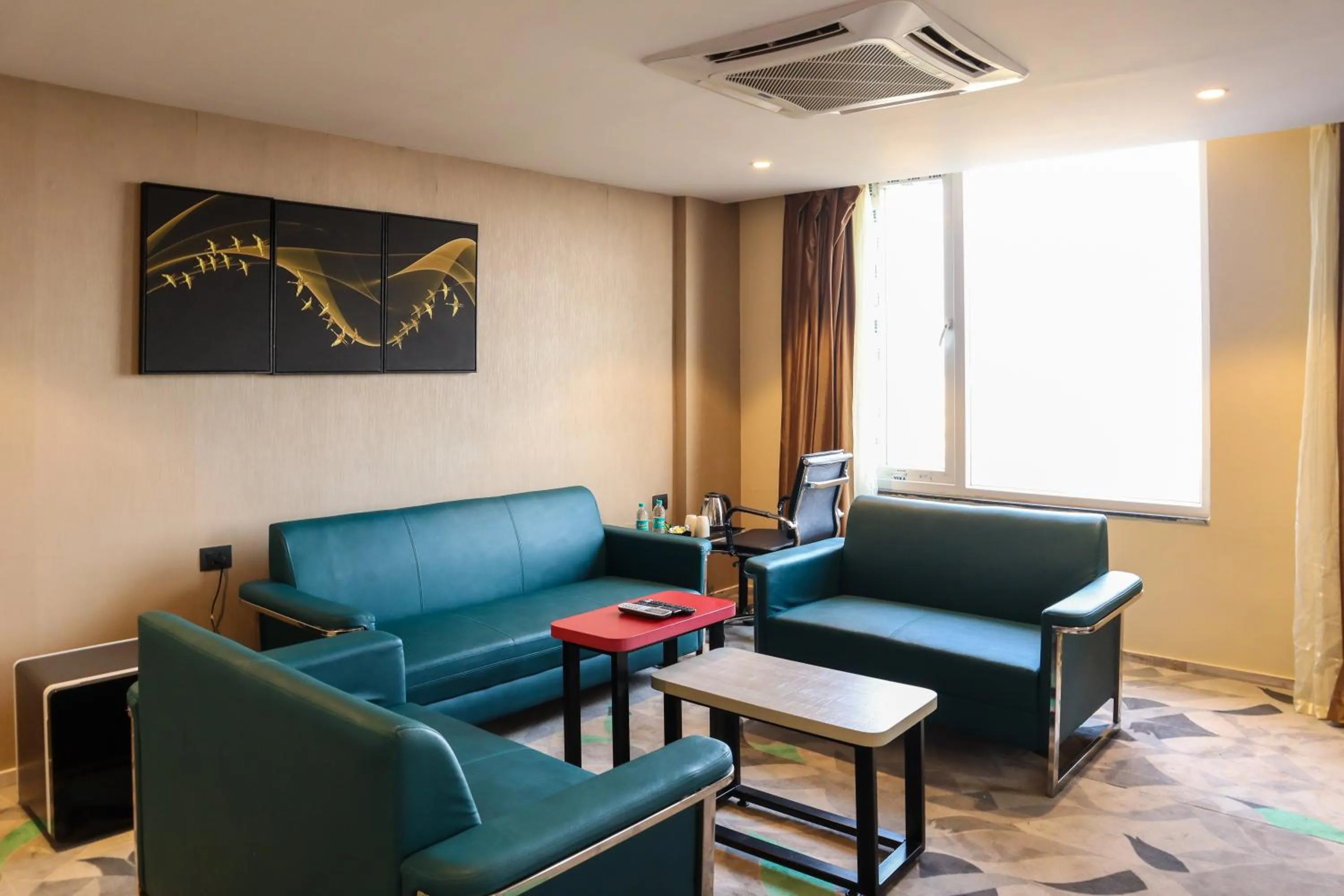 Living room in HOTEL OCEAN VISTA BAY