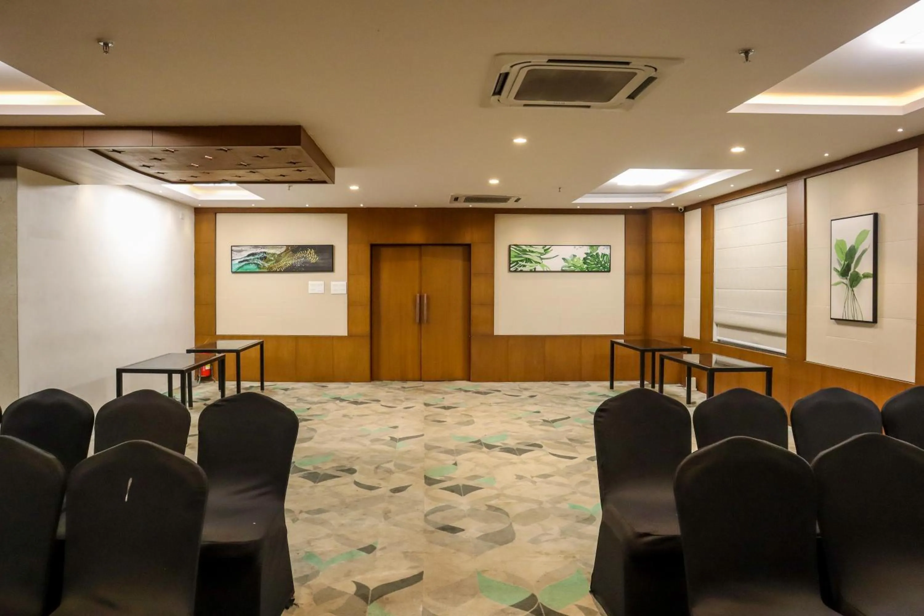 Meeting/conference room in HOTEL OCEAN VISTA BAY