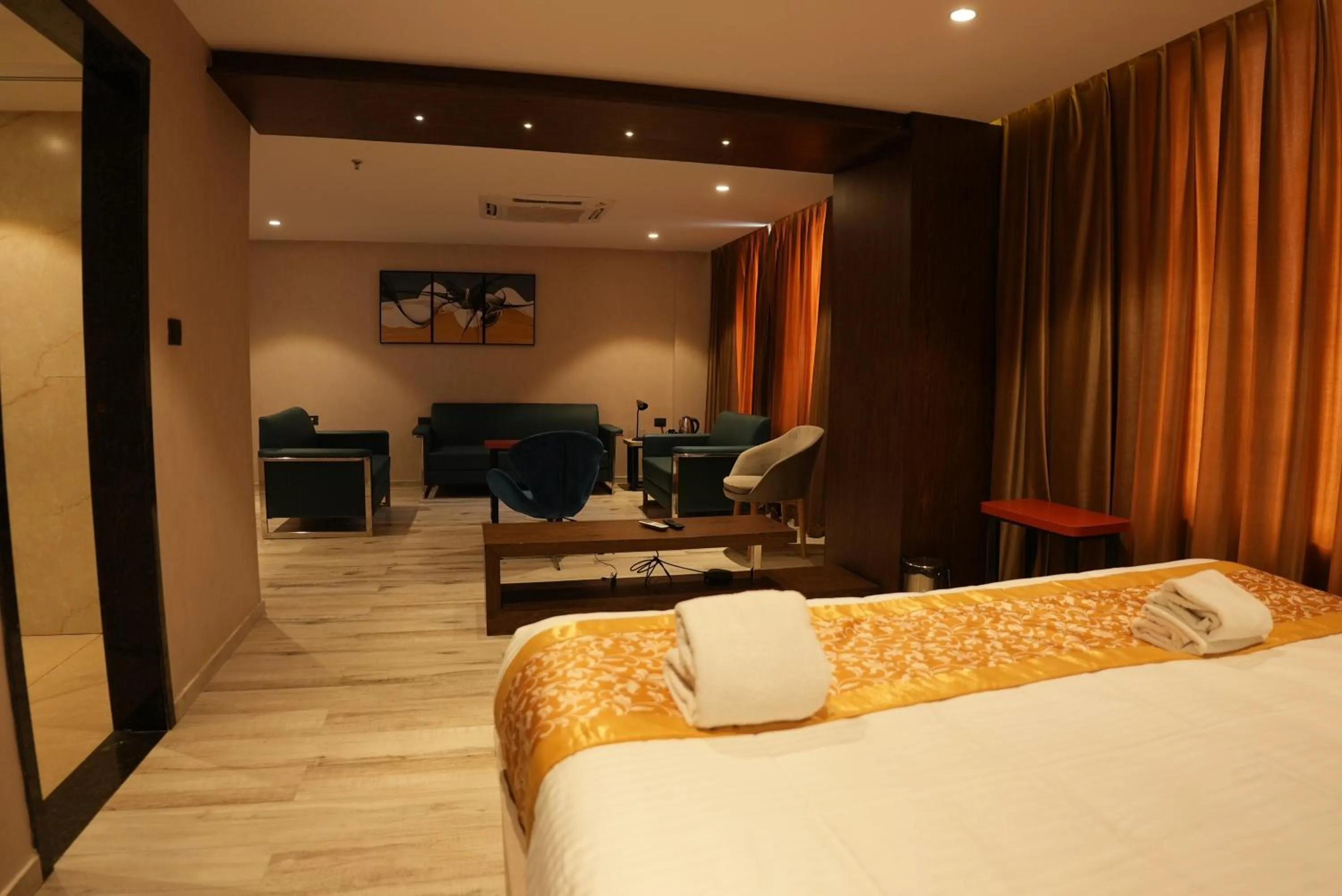 Photo of the whole room, Bed in HOTEL OCEAN VISTA BAY