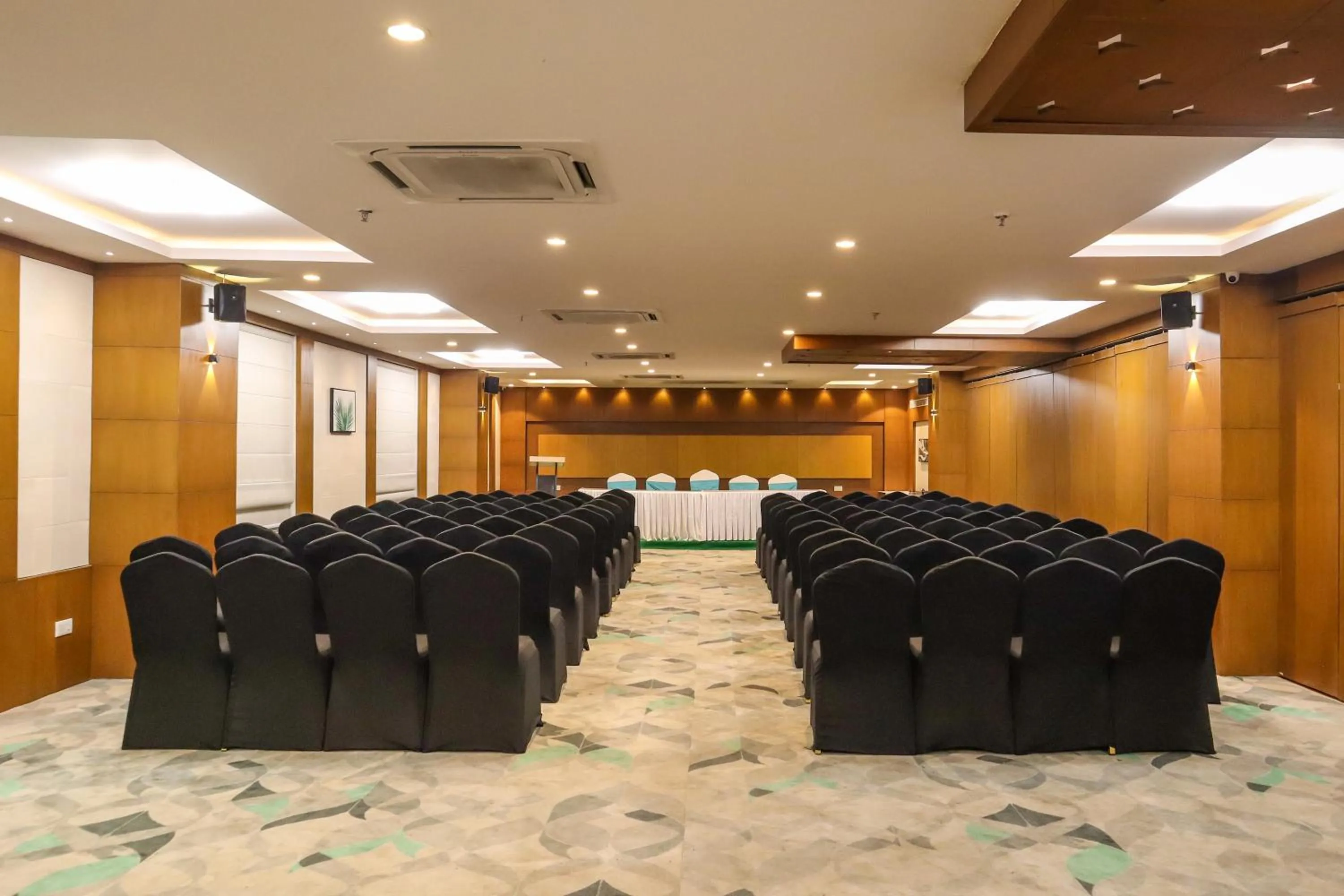 Meeting/conference room in HOTEL OCEAN VISTA BAY