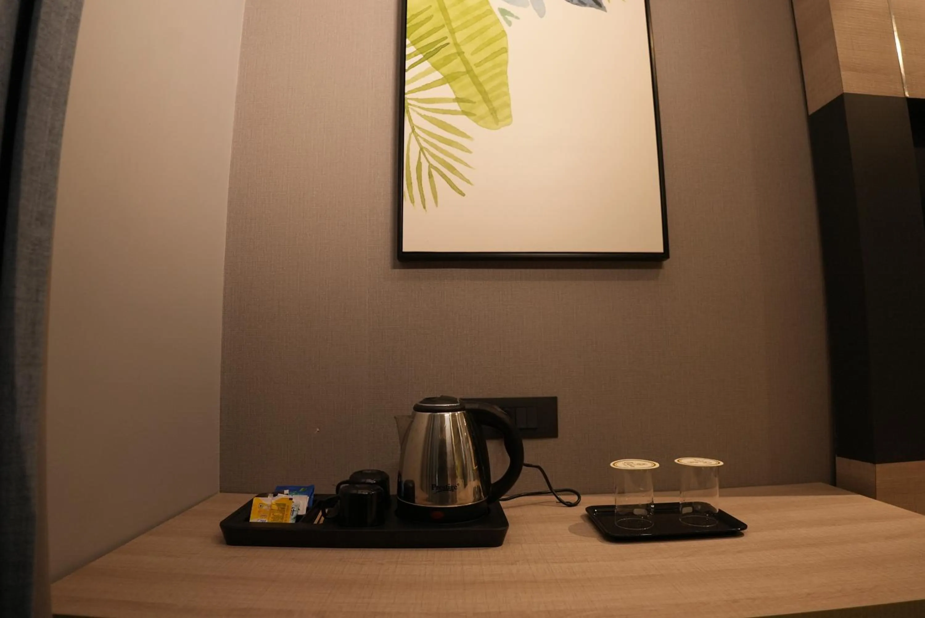 Coffee/tea facilities in HOTEL OCEAN VISTA BAY