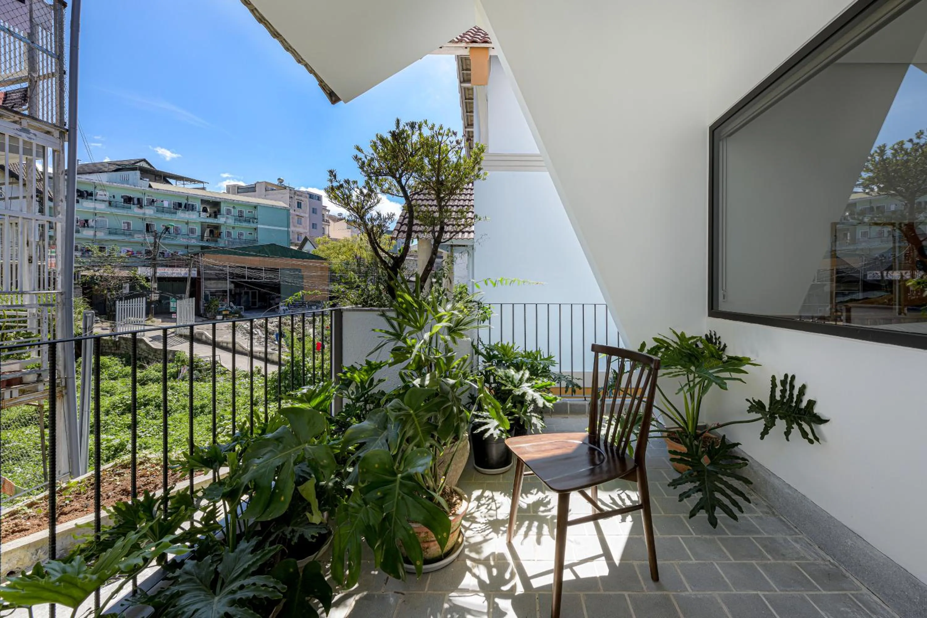 Balcony/Terrace in Thơm House
