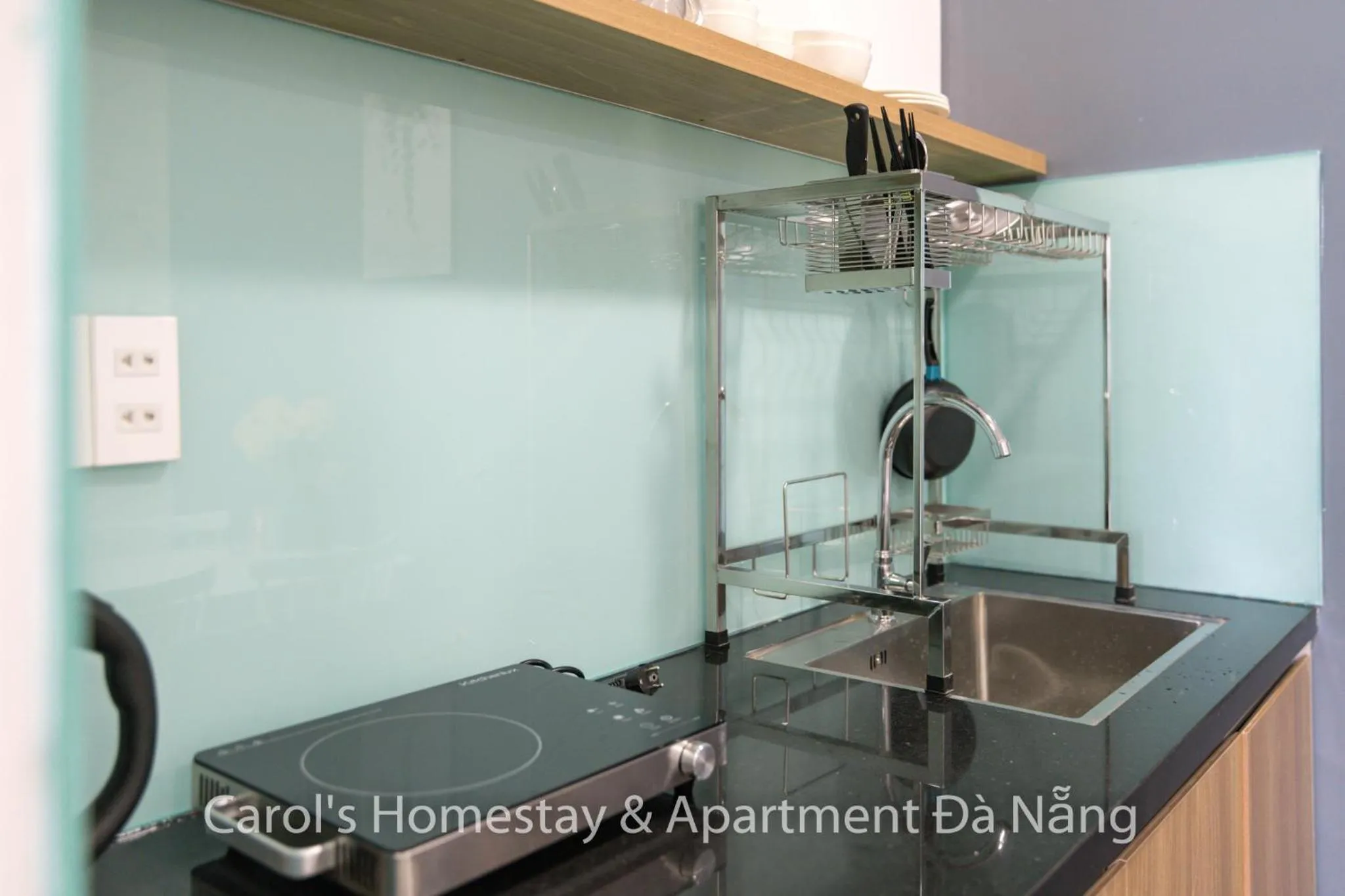Kitchen or kitchenette in Carol Homestay & Apartment Da Nang 3