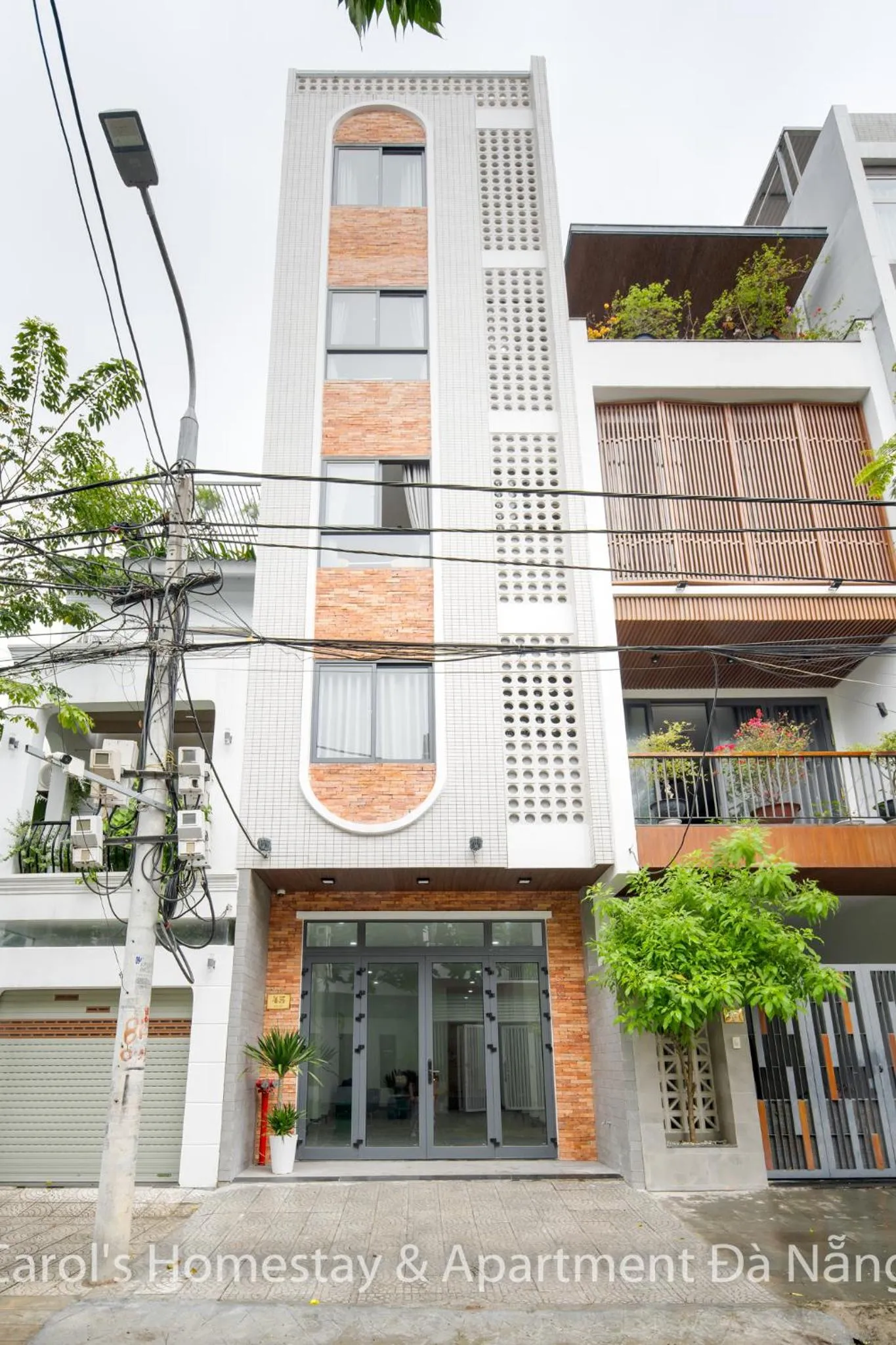 Property building in Carol Homestay & Apartment Da Nang 3